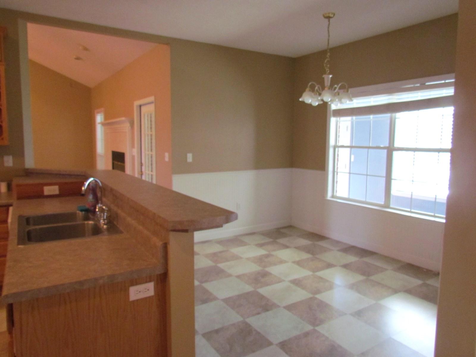 METES & BOUNDS - Residential Lease