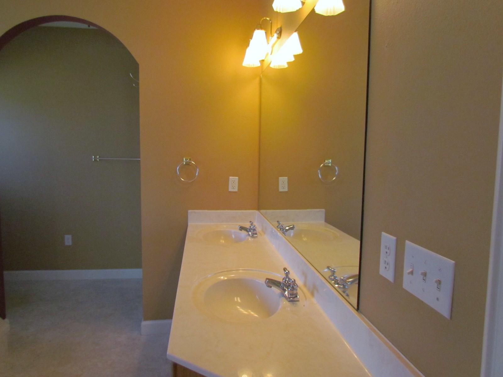 METES & BOUNDS - Residential Lease