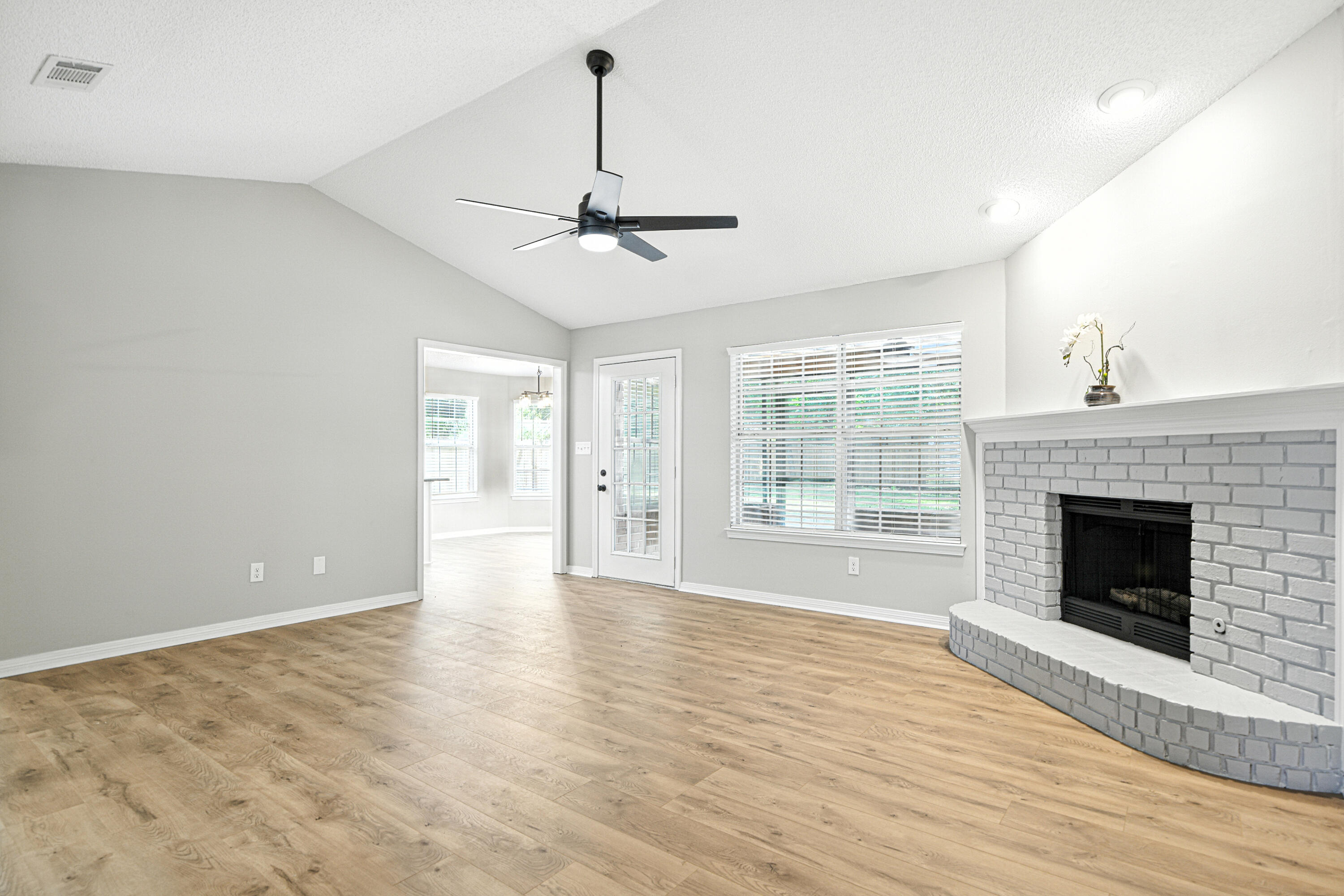 QUAIL RUN - Residential