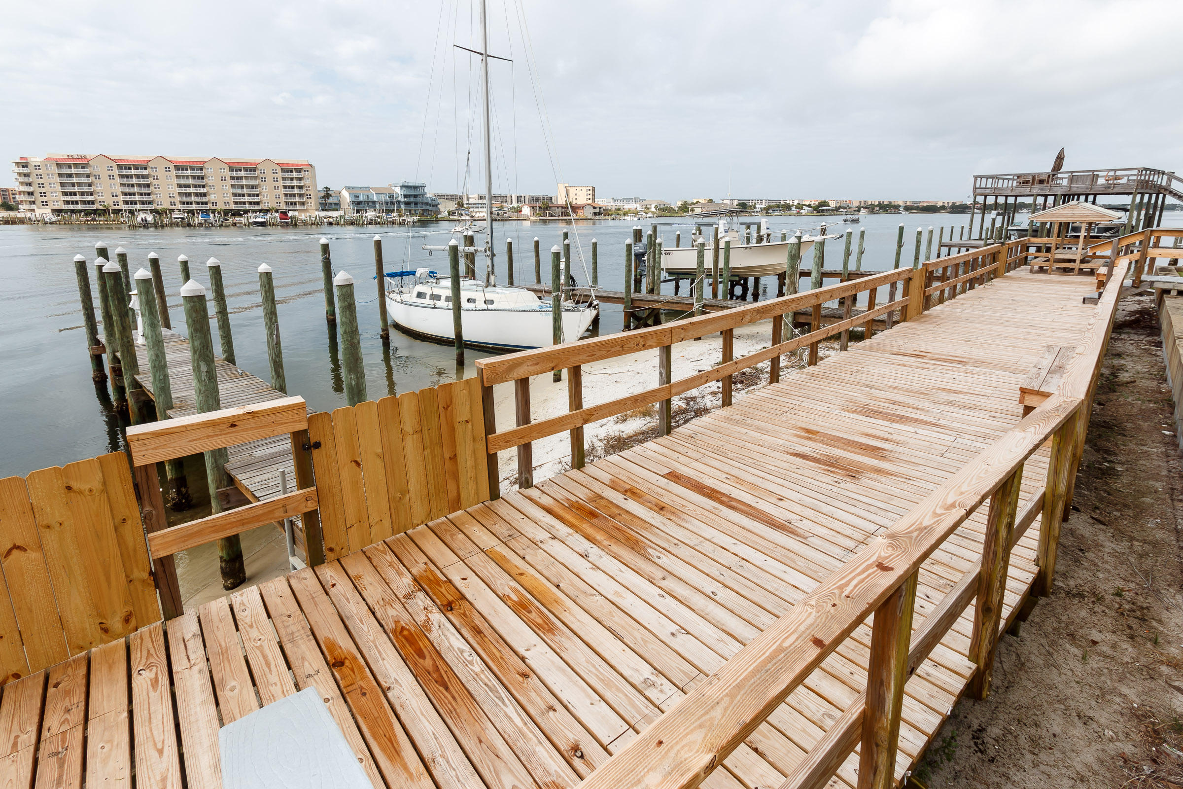 SAILWATCH LANDING - Residential