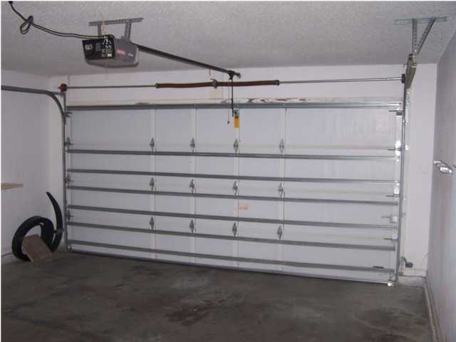 SWEETBRIAR STATION S/D - Residential Lease