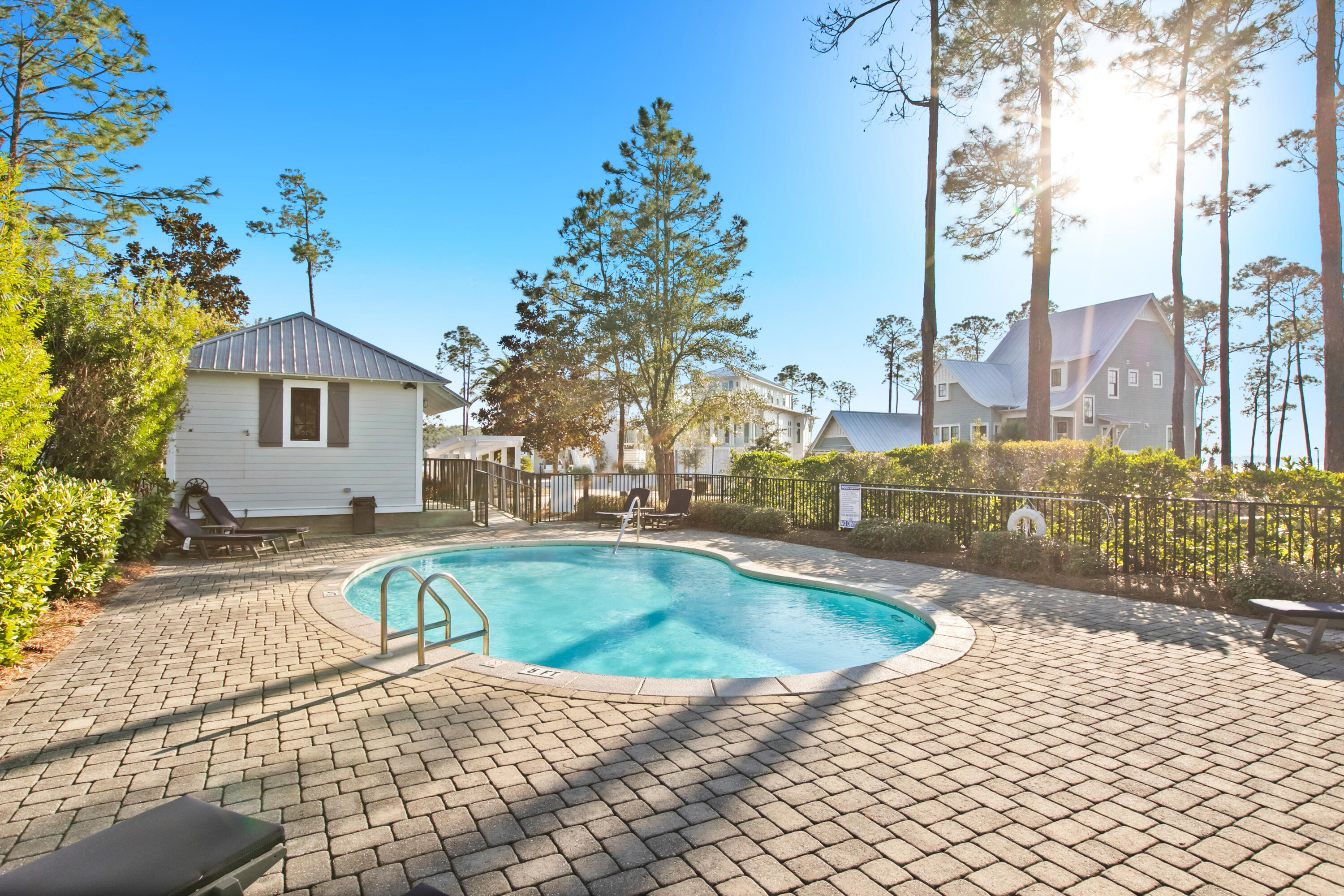 CESSNA LANDING - Residential