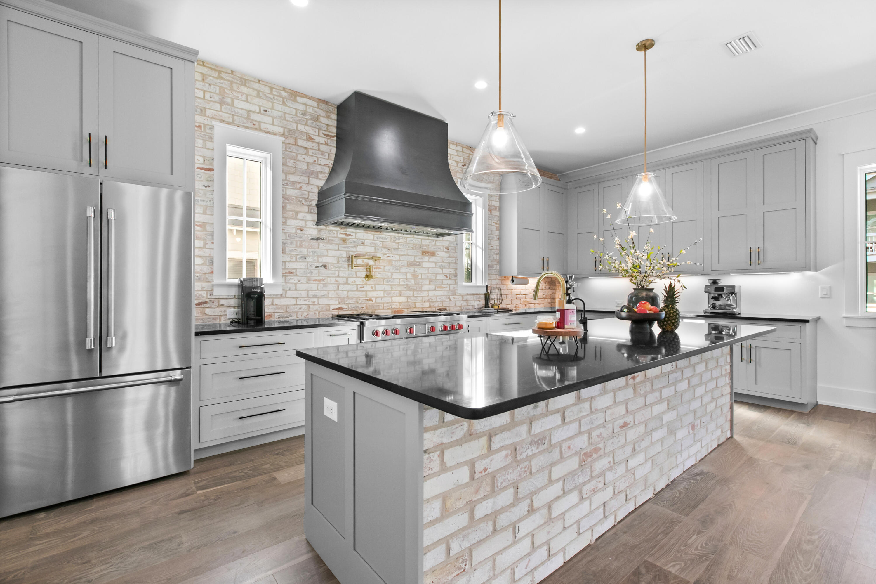 CESSNA LANDING - Residential