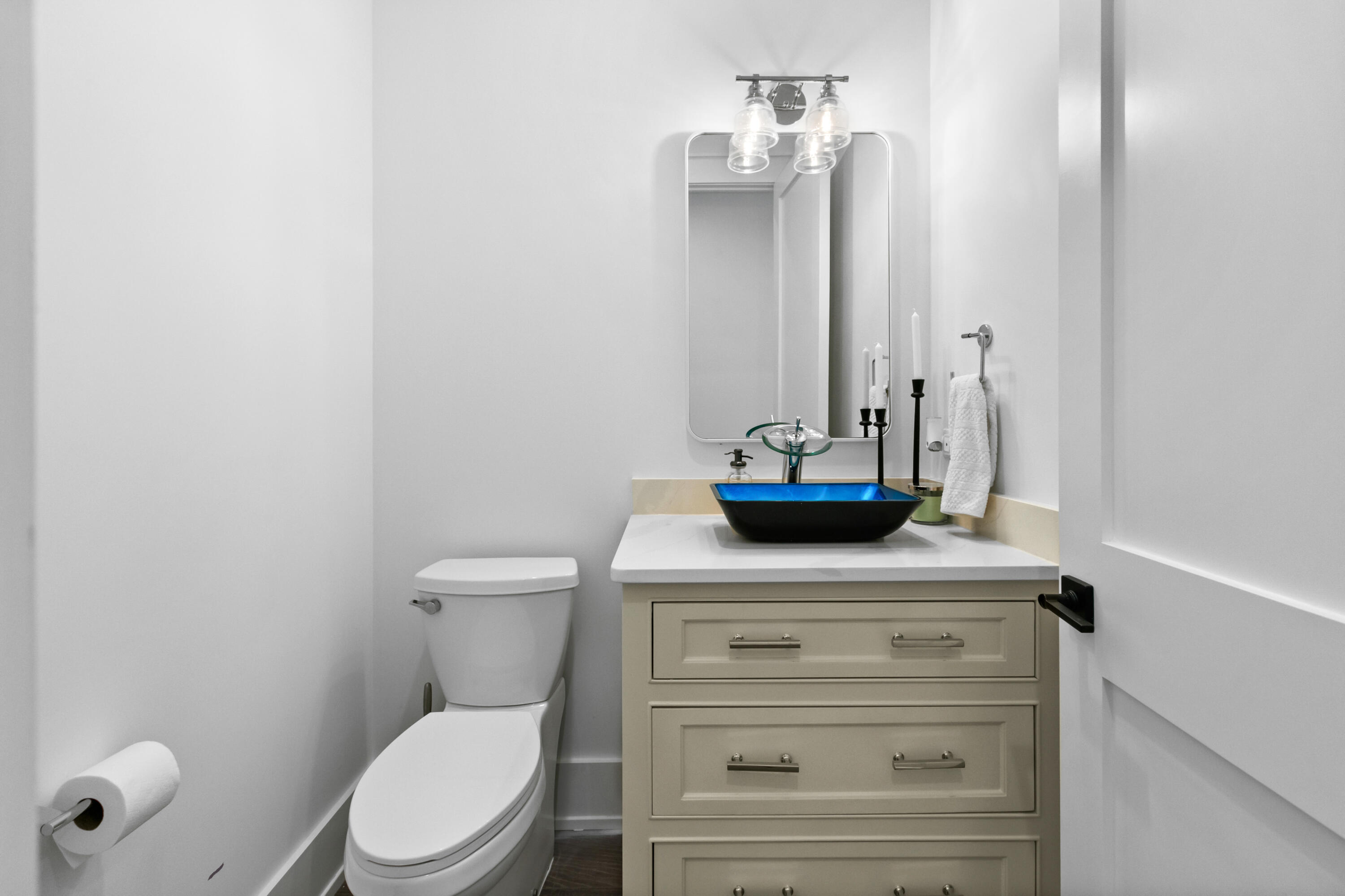 CESSNA LANDING - Residential