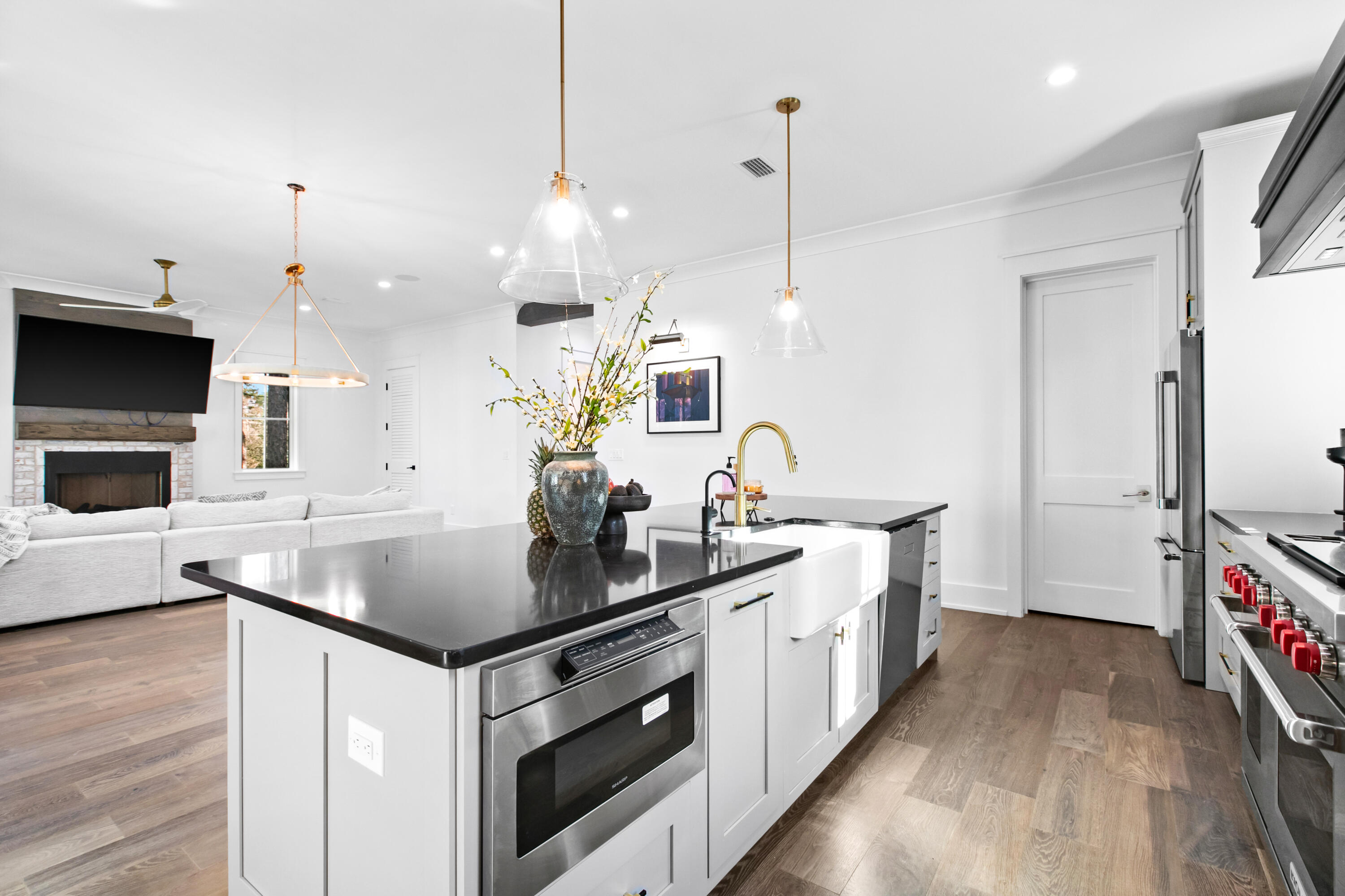 CESSNA LANDING - Residential