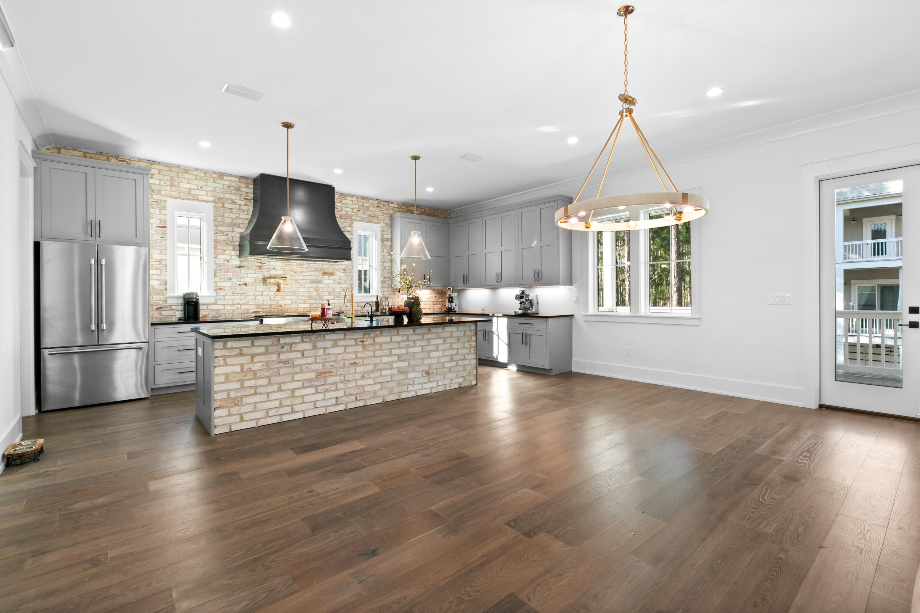 CESSNA LANDING - Residential