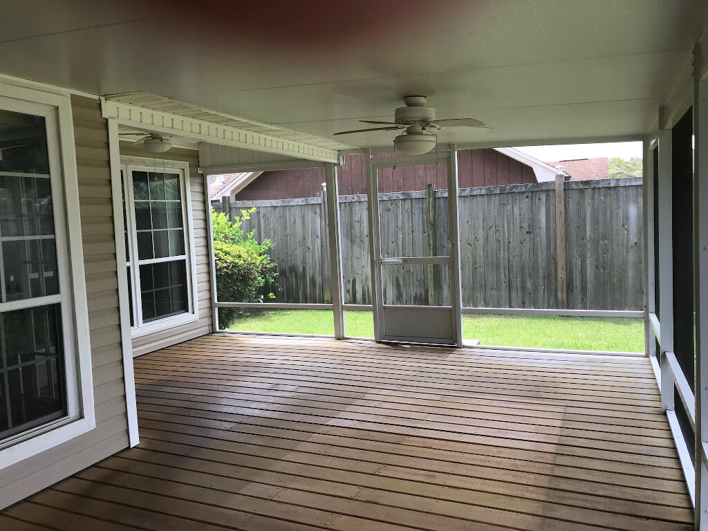 TIMBERLAKE ESTATES - Residential