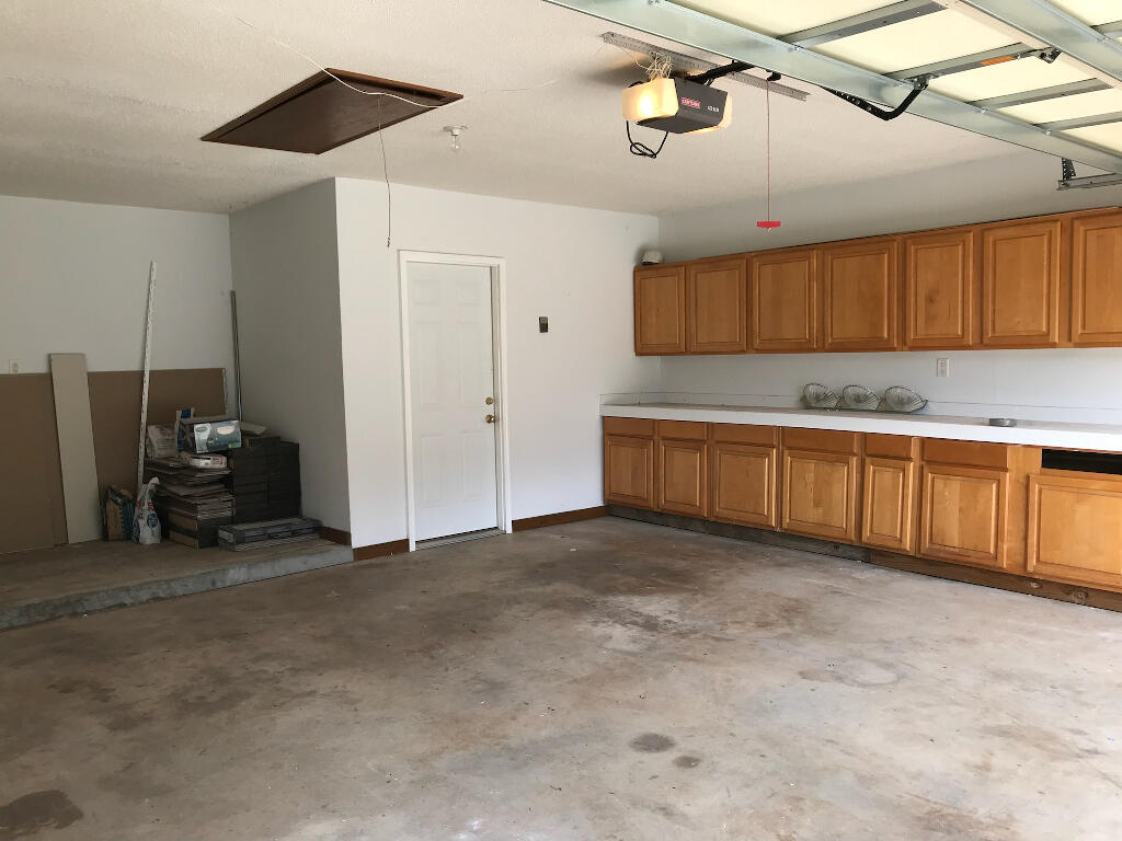 TIMBERLAKE ESTATES - Residential