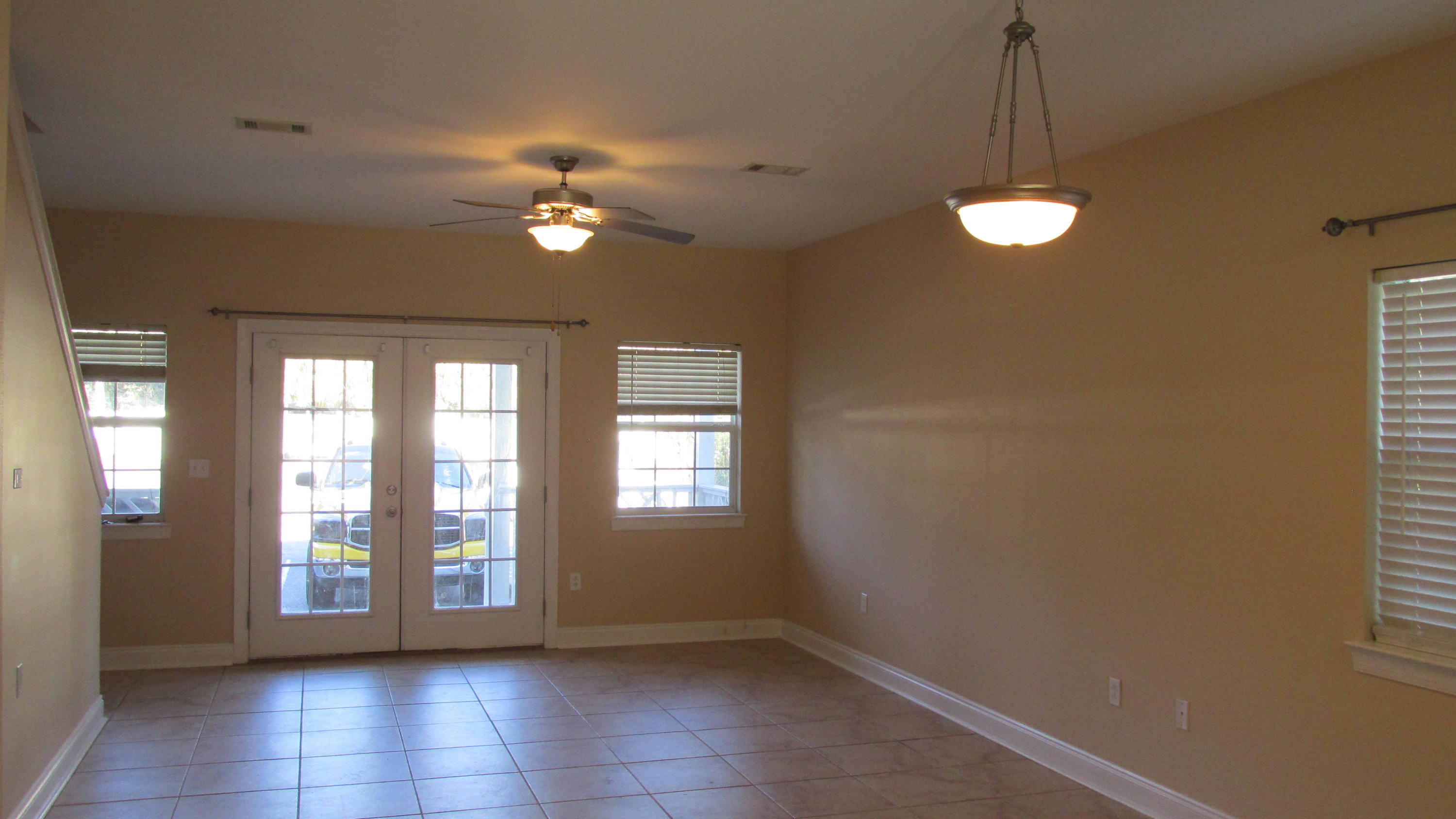 SANDAL BEACH - Residential Lease