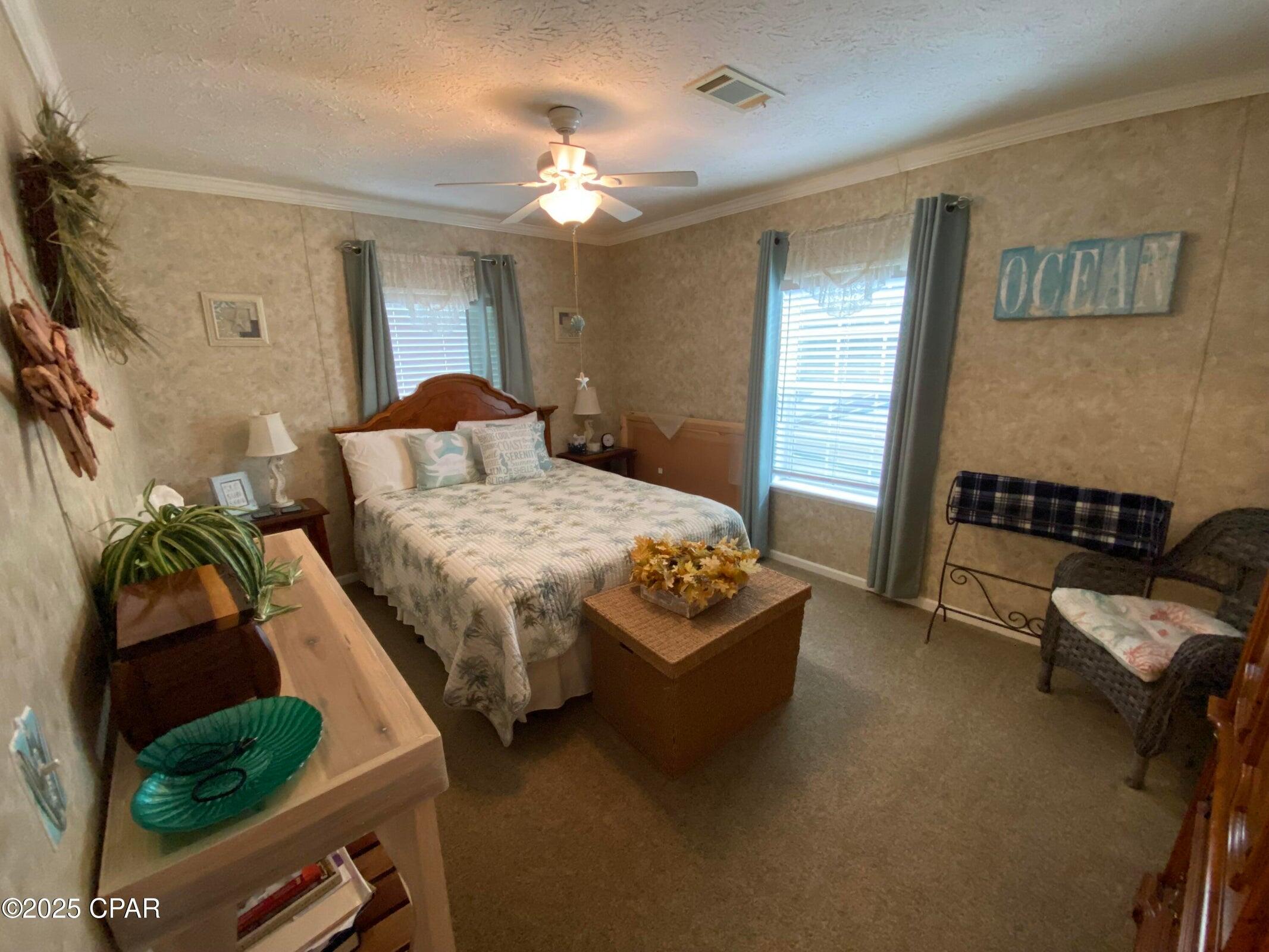 White Western Springs Unit 1 - Residential