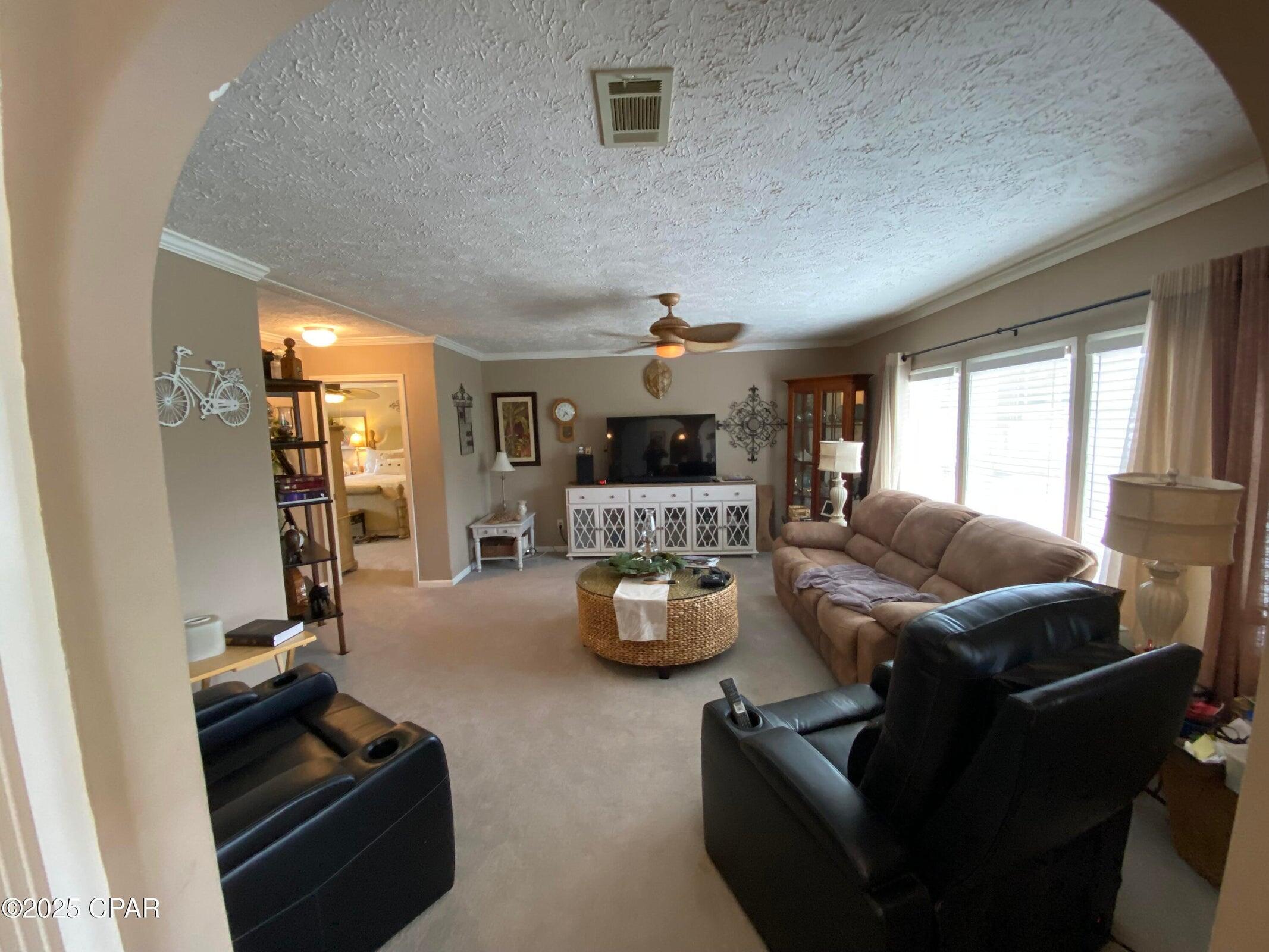 White Western Springs Unit 1 - Residential