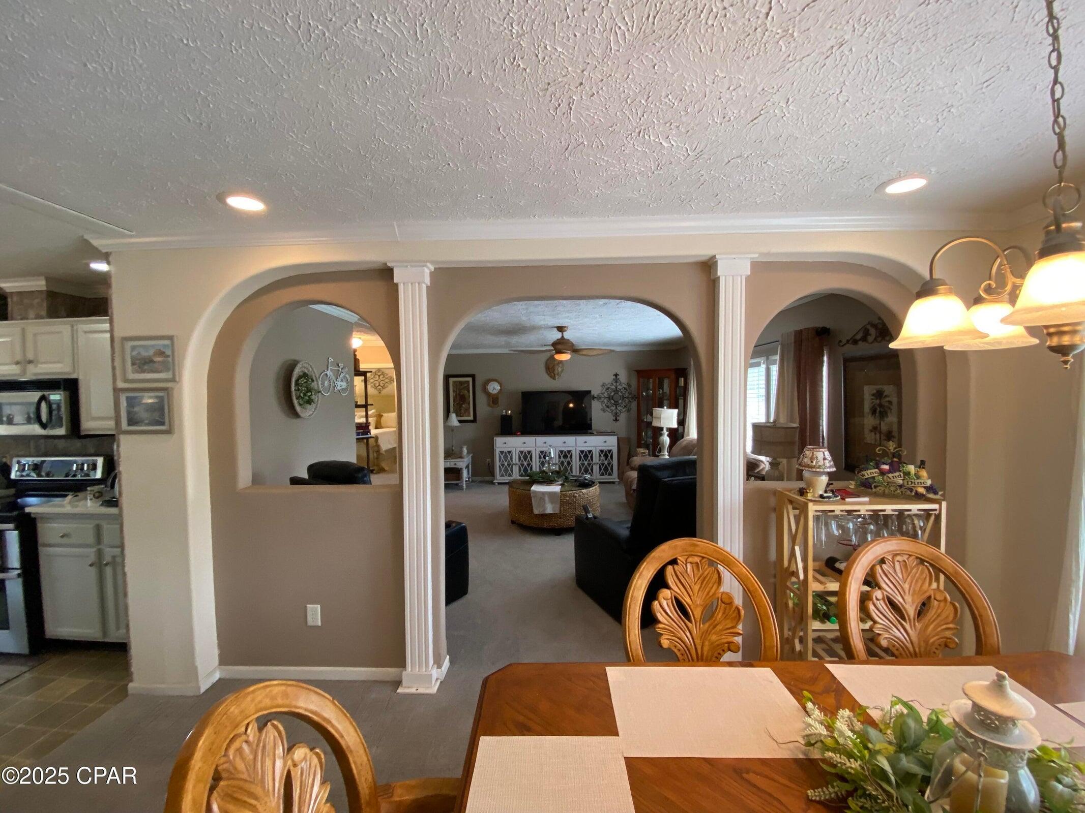 White Western Springs Unit 1 - Residential