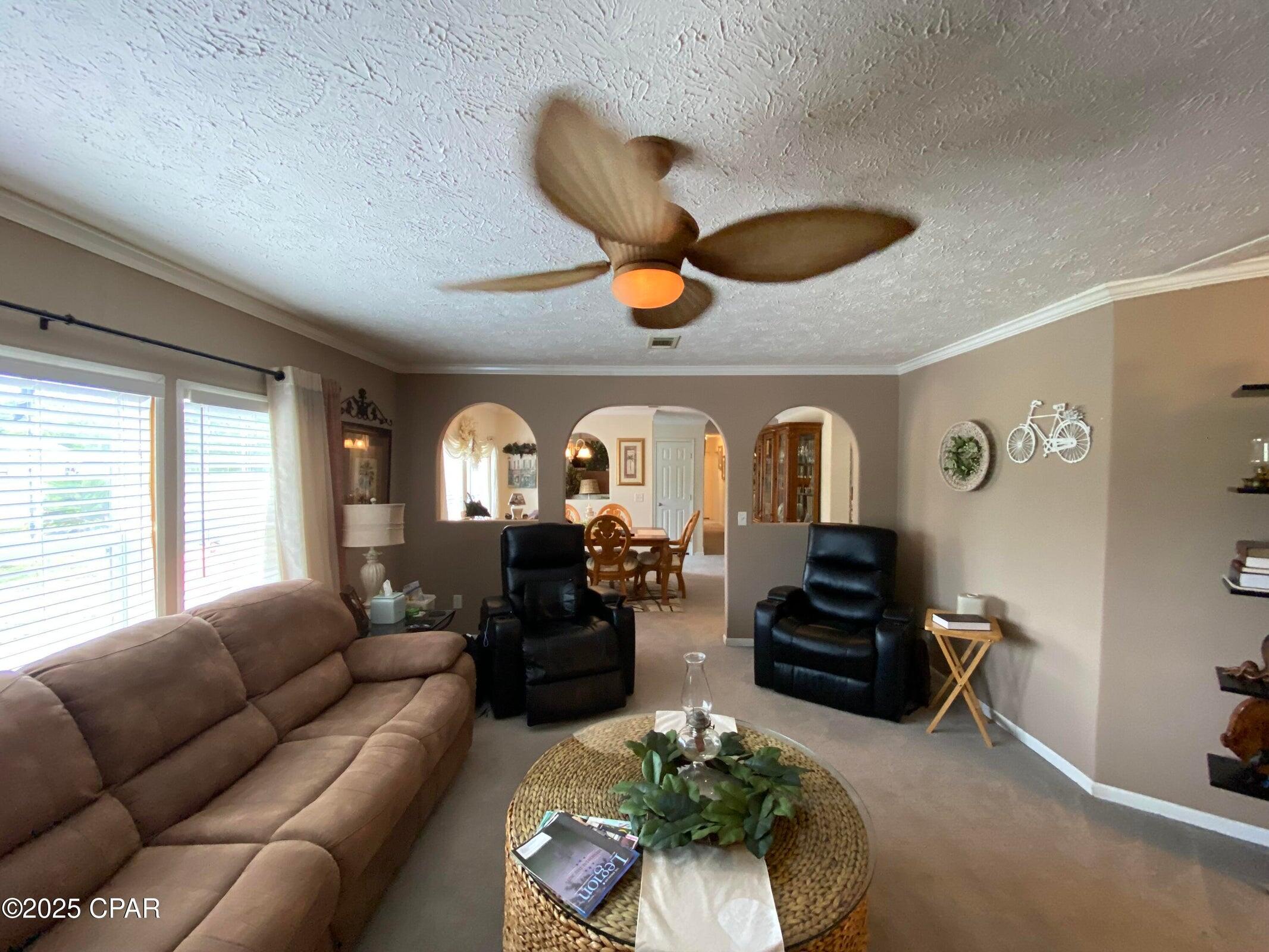 White Western Springs Unit 1 - Residential