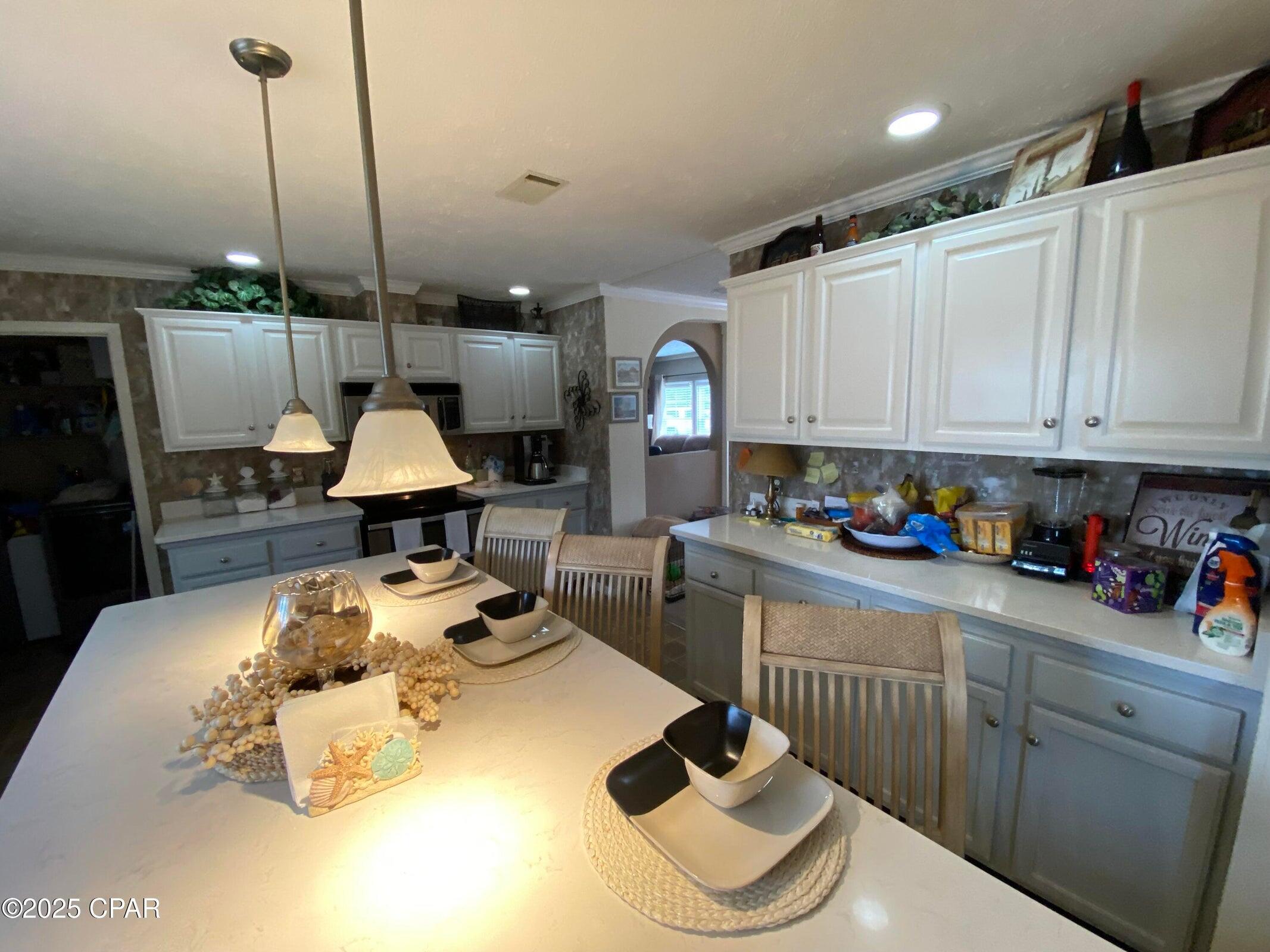 White Western Springs Unit 1 - Residential