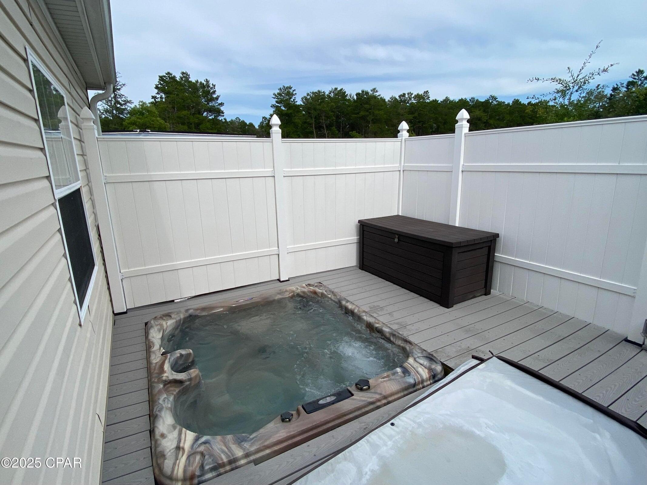 White Western Springs Unit 1 - Residential