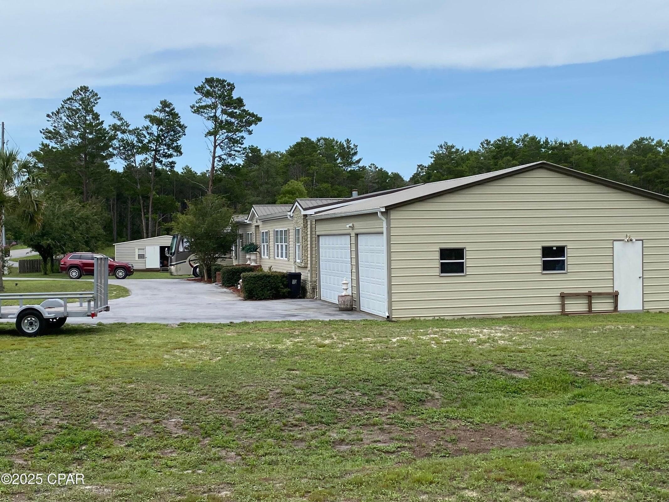 White Western Springs Unit 1 - Residential