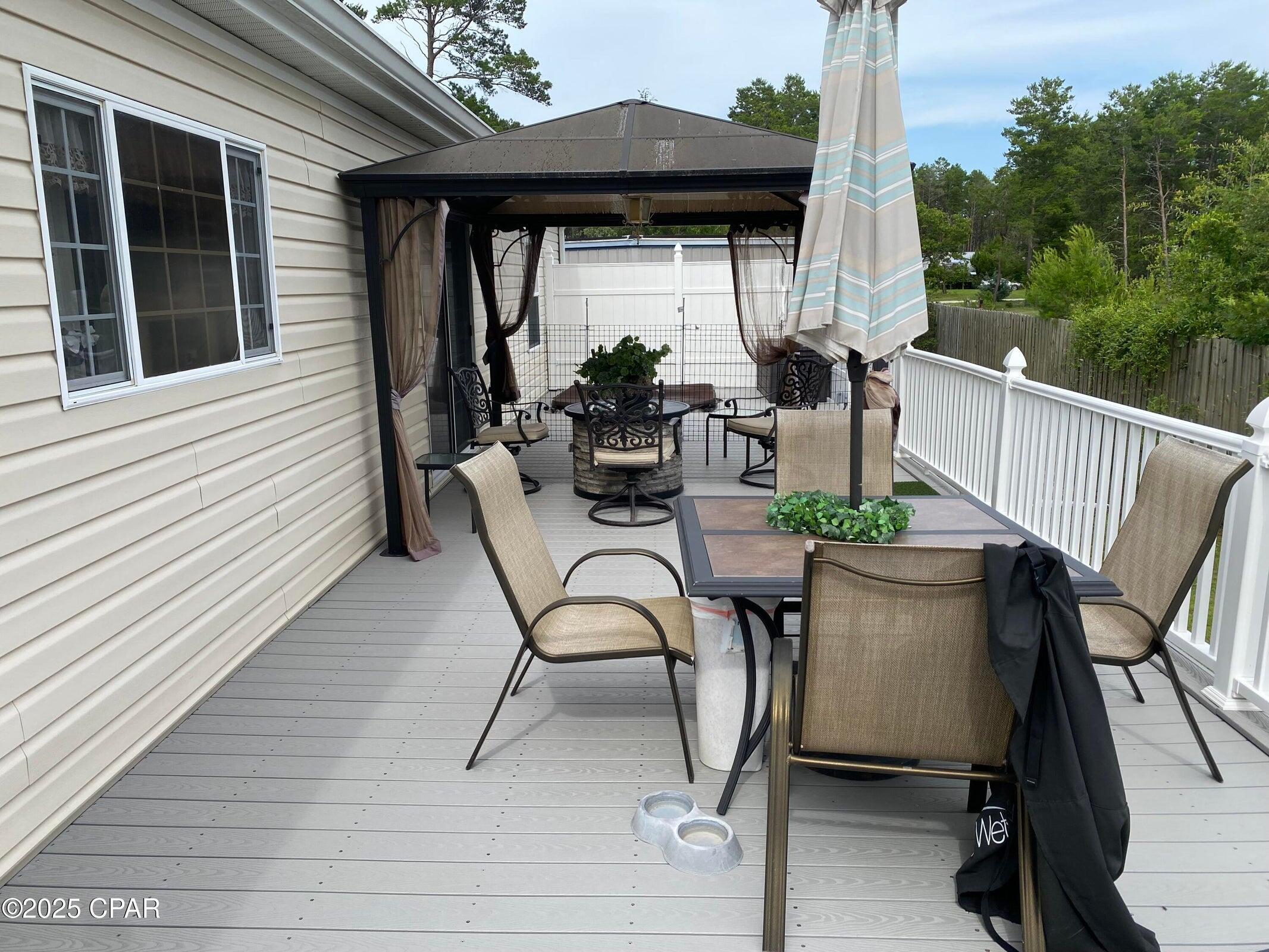 White Western Springs Unit 1 - Residential