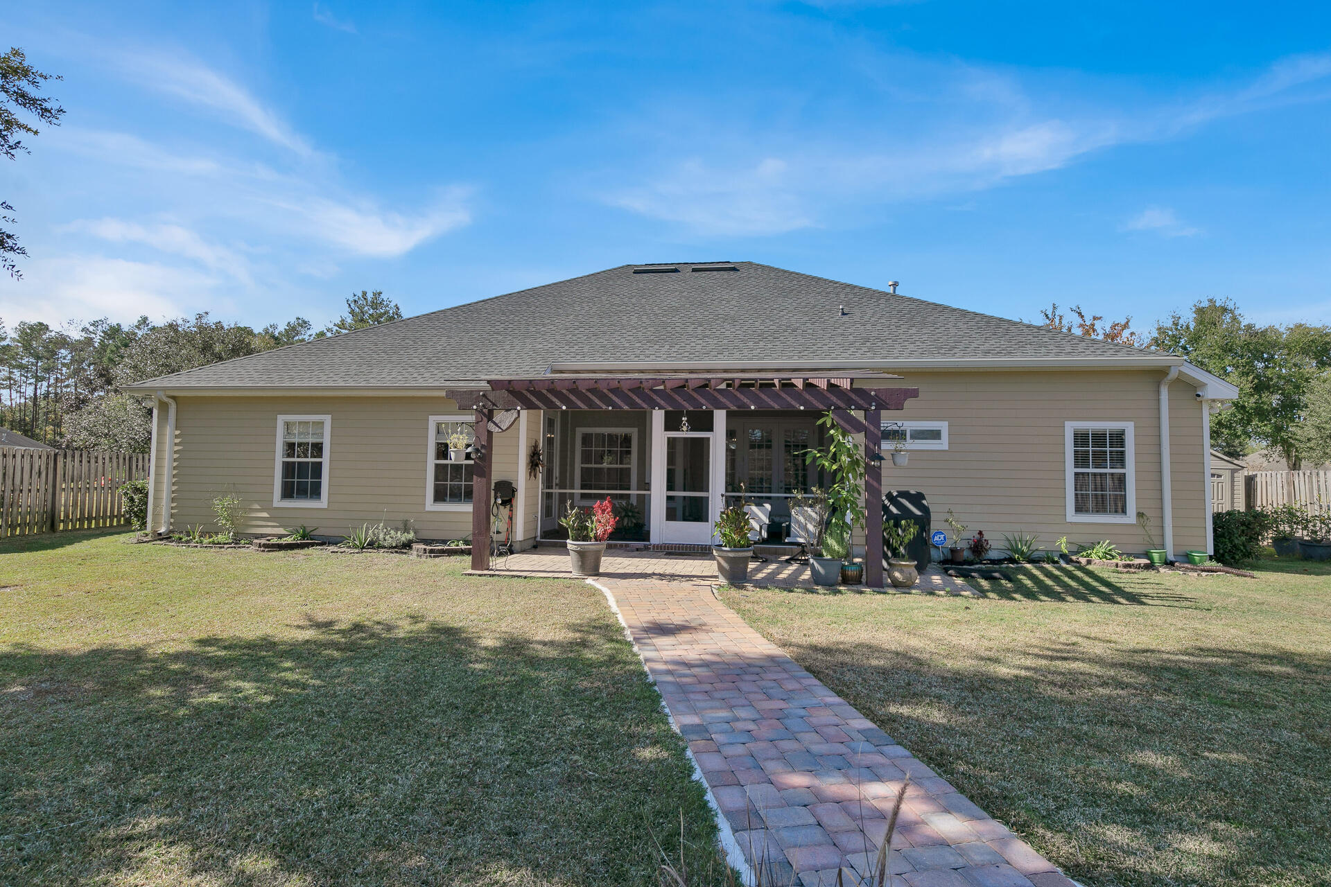 HAMMOCK BAY - Residential