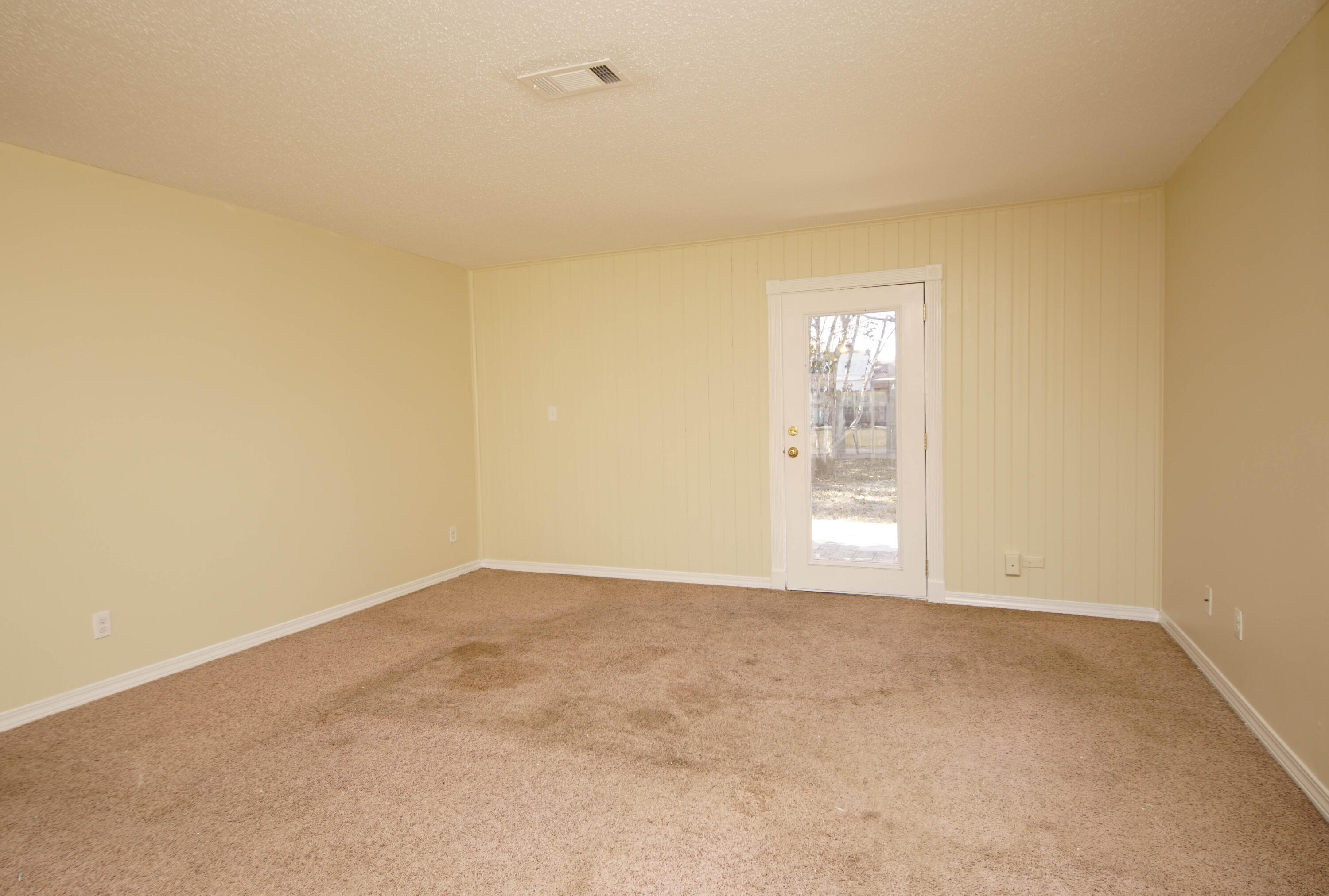 OAK TREE PARK - Residential