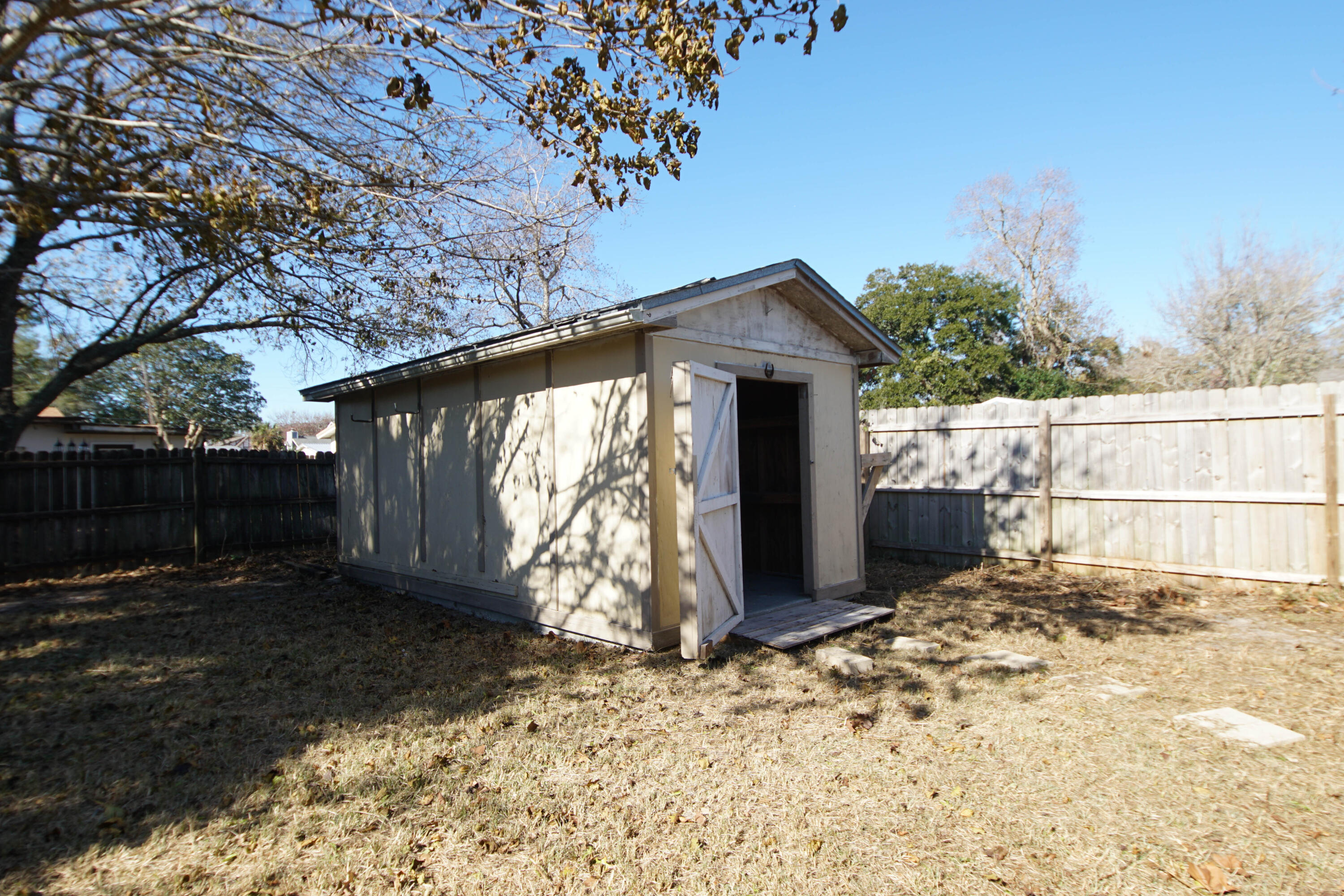 OAK TREE PARK - Residential