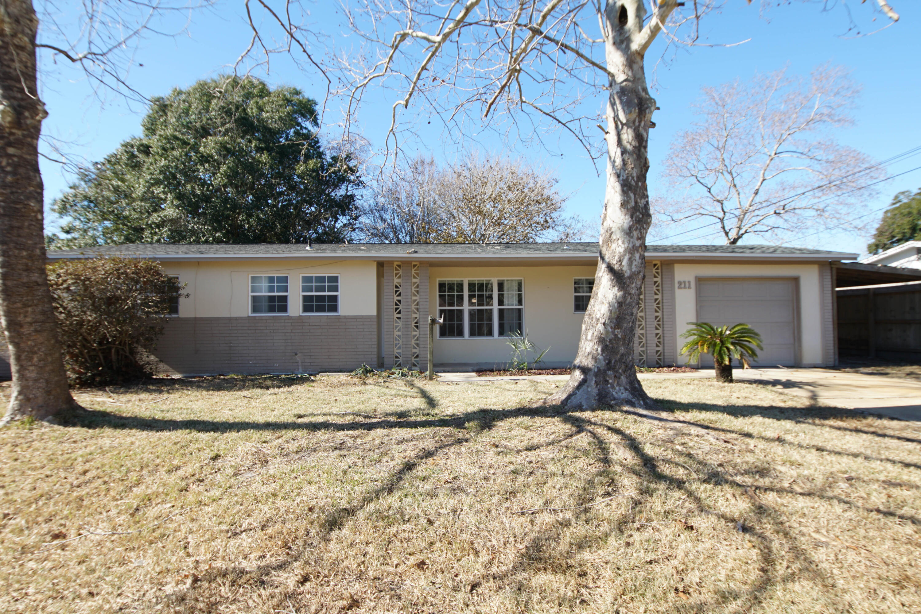 OAK TREE PARK - Residential