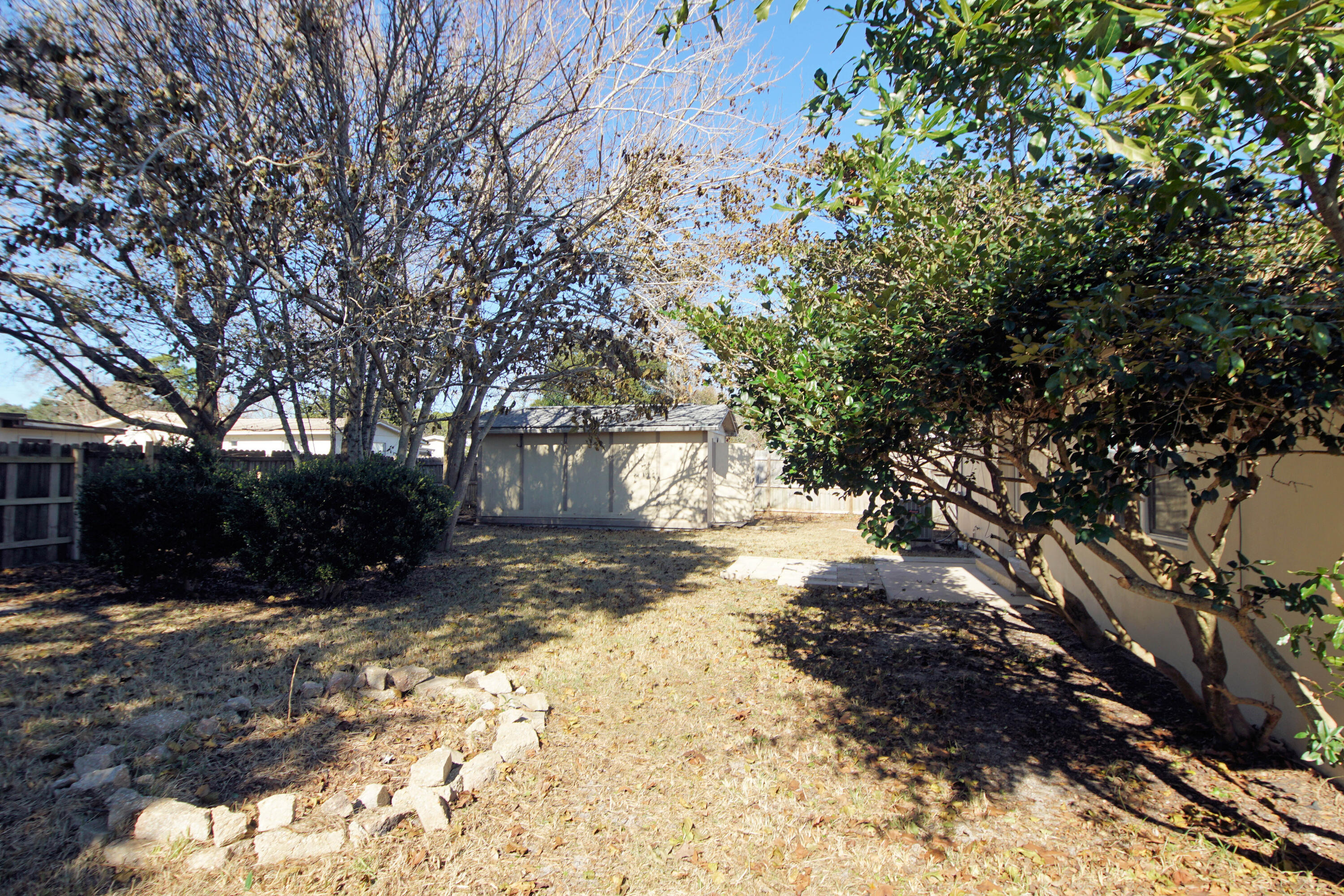 OAK TREE PARK - Residential