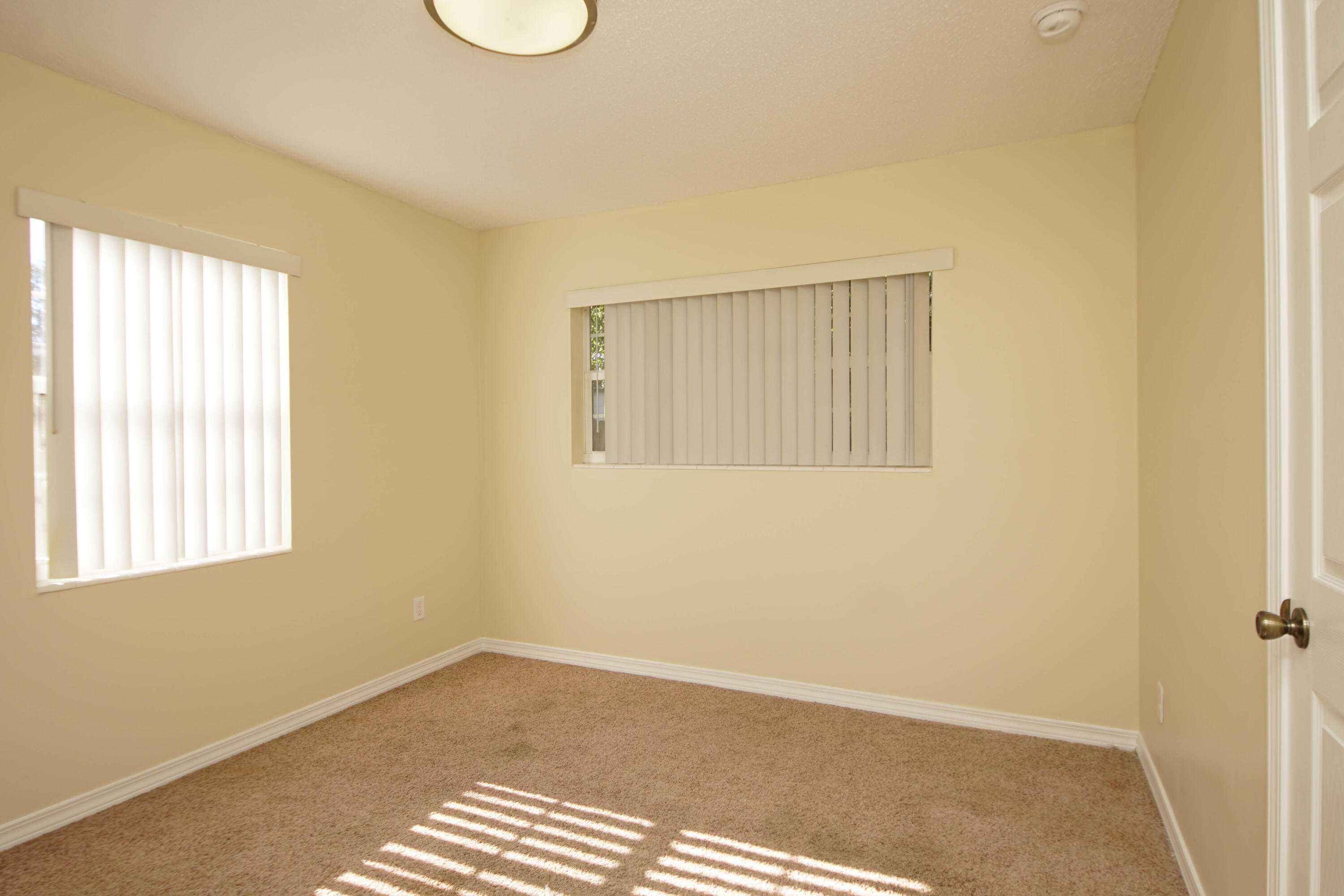 OAK TREE PARK - Residential