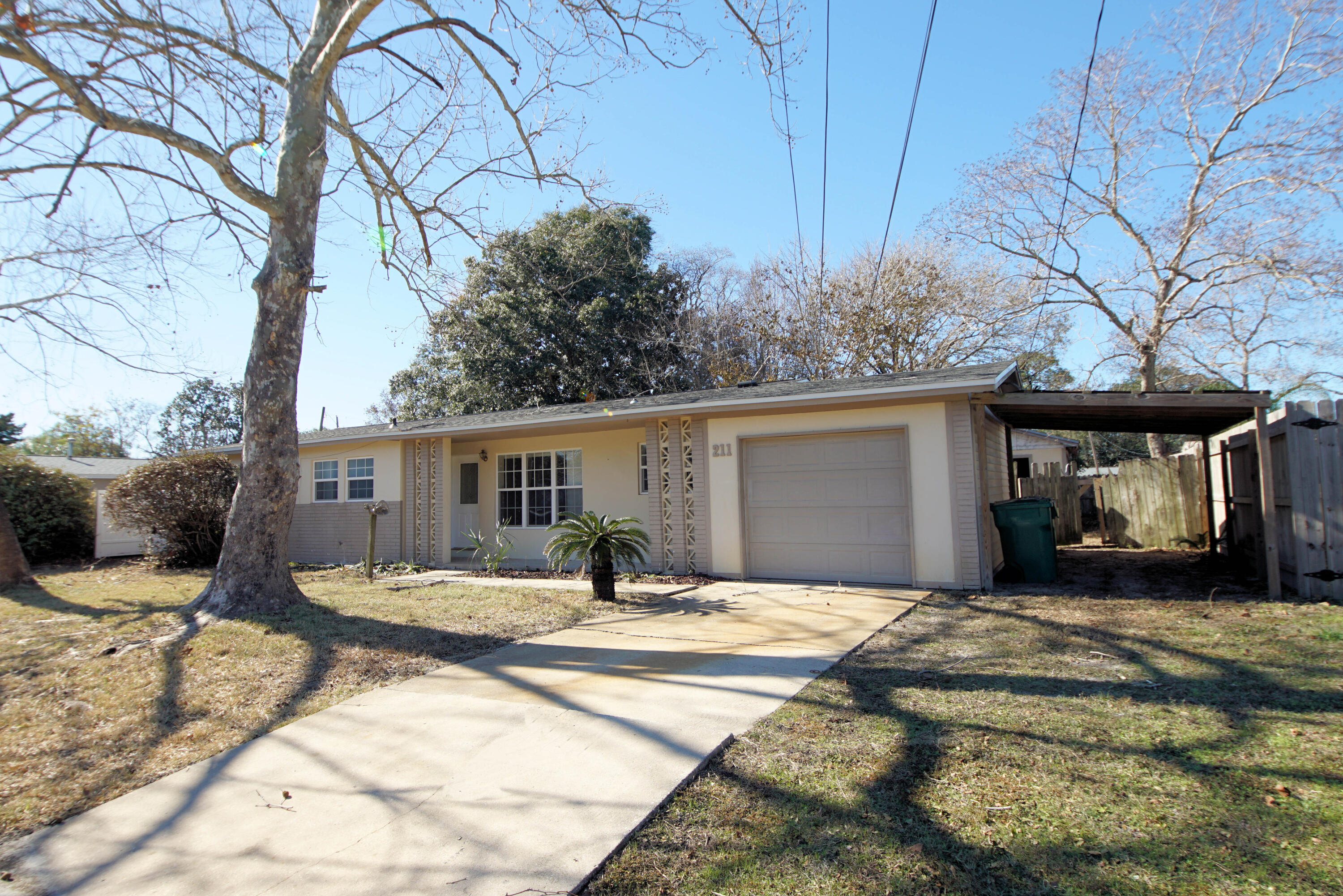 OAK TREE PARK - Residential