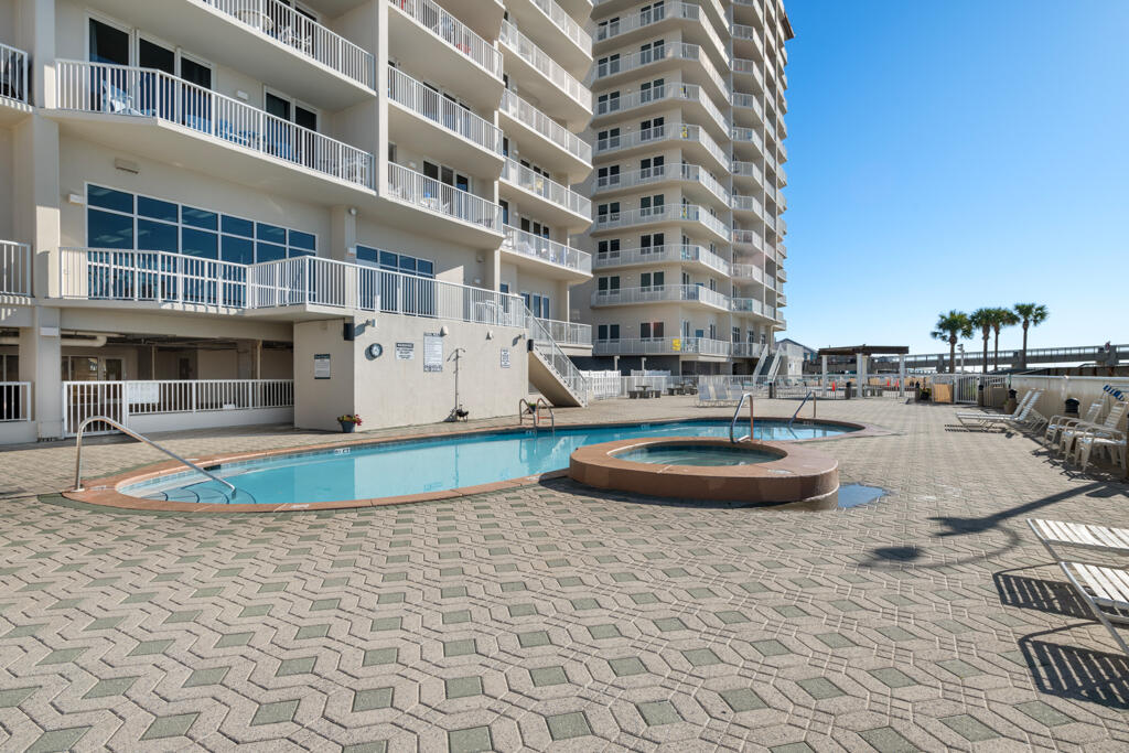 SUMMERWIND CONDOS - Residential