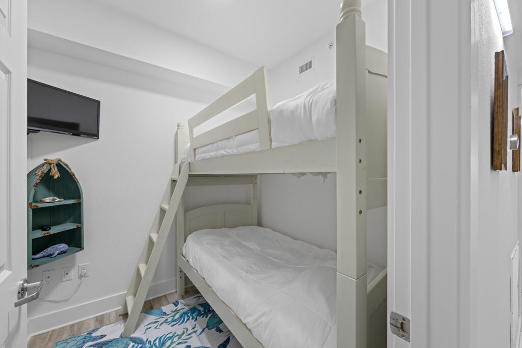 SUMMERWIND CONDOS - Residential