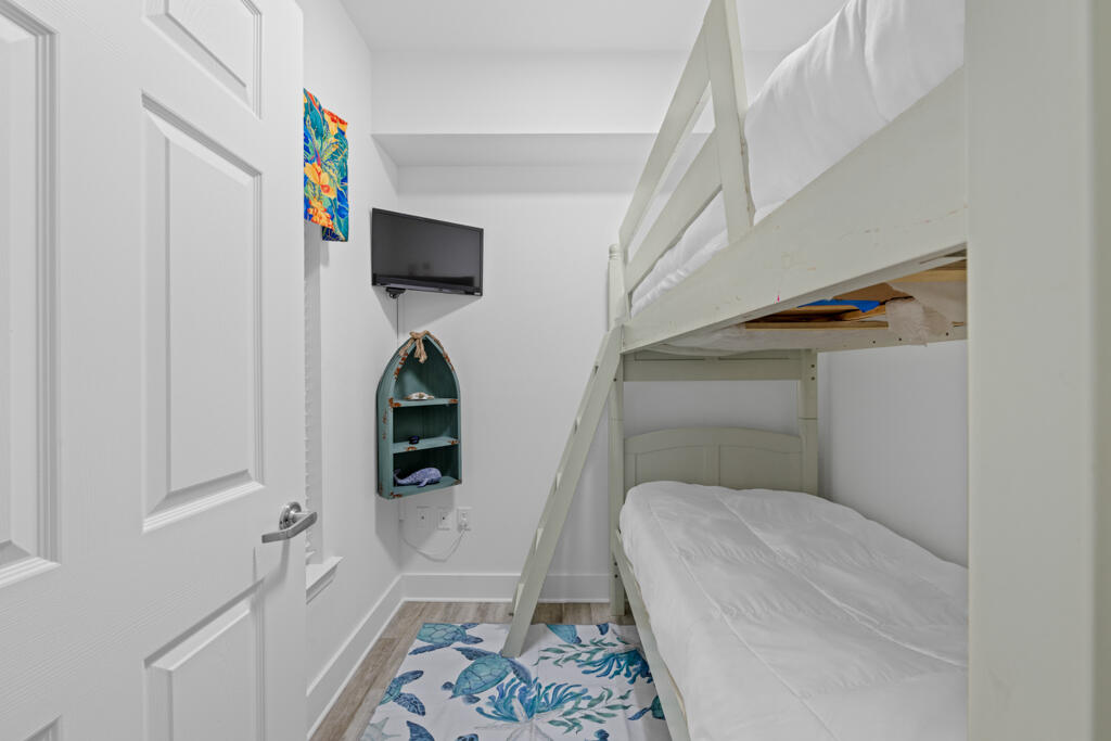 SUMMERWIND CONDOS - Residential