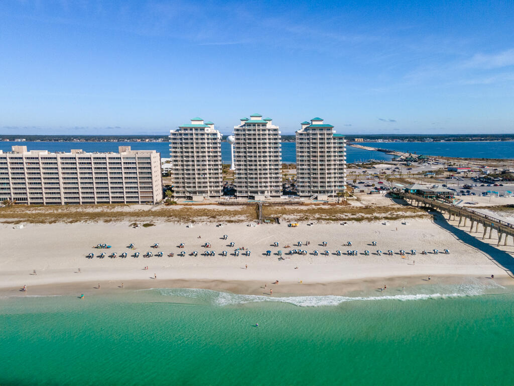 SUMMERWIND CONDOS - Residential