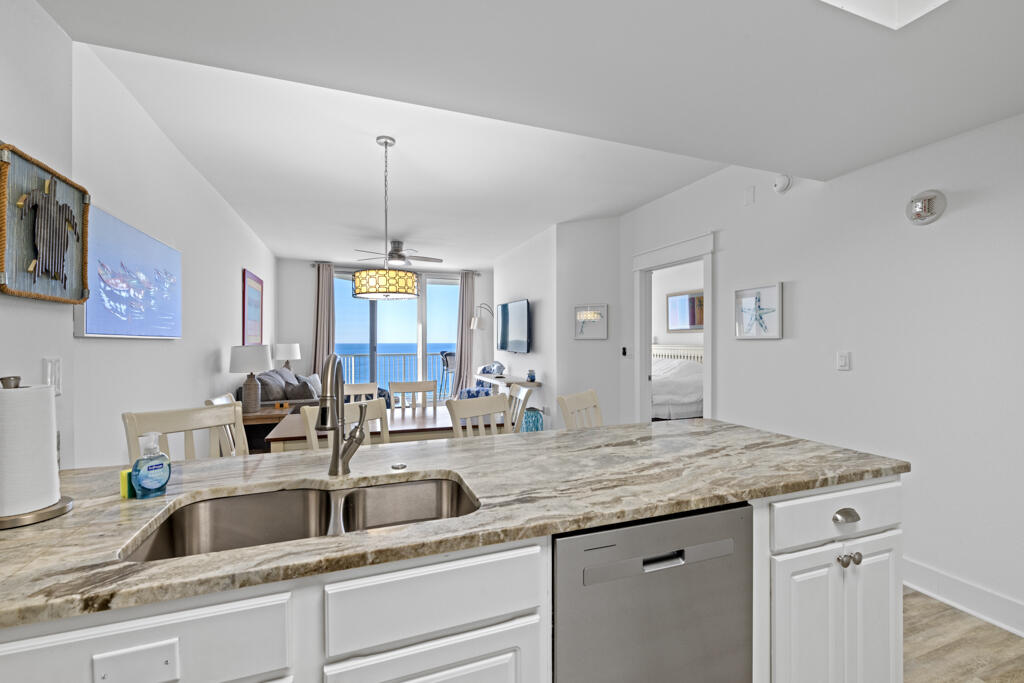 SUMMERWIND CONDOS - Residential
