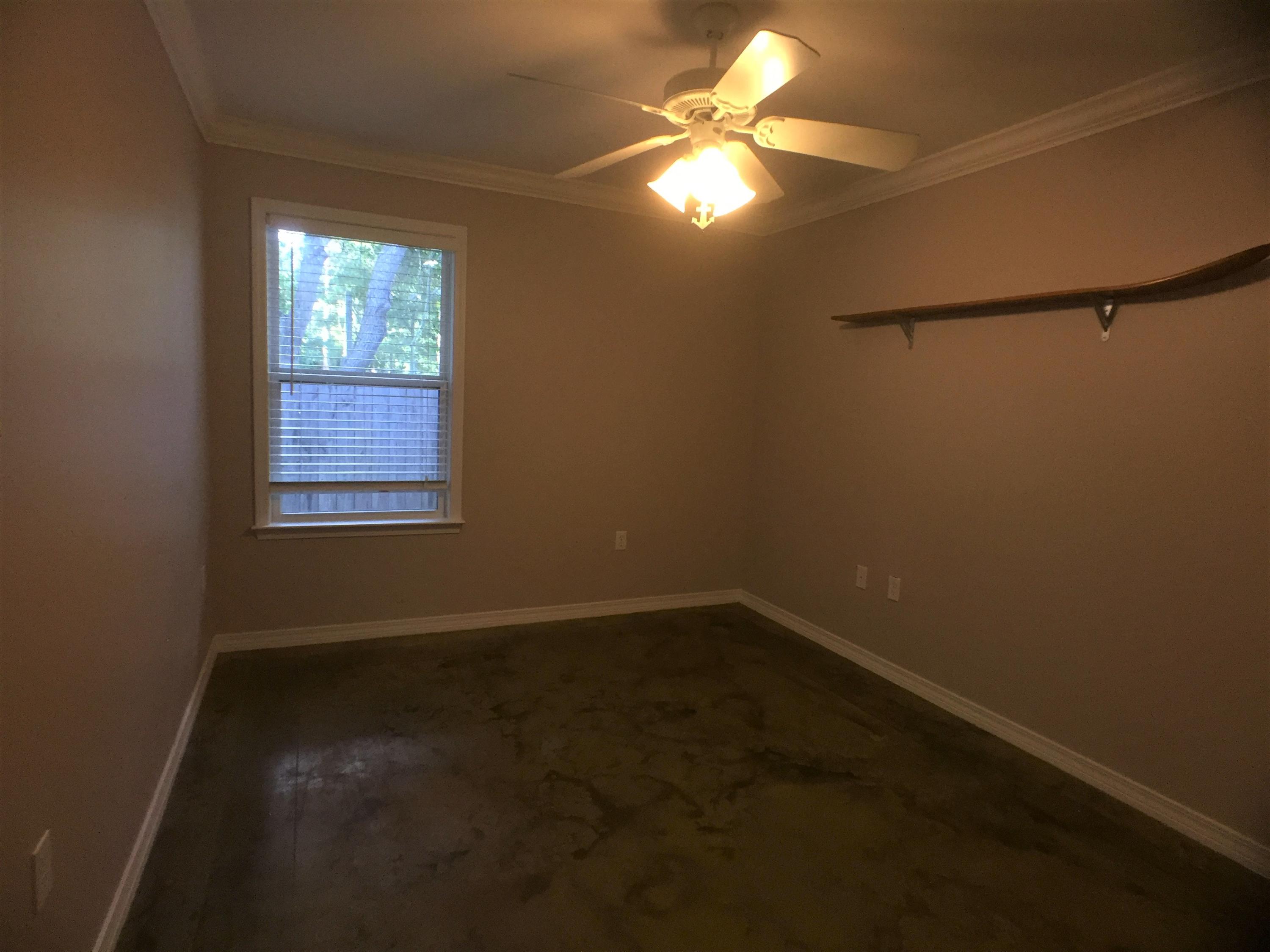 TOWN OF SANTA ROSA - Residential Lease