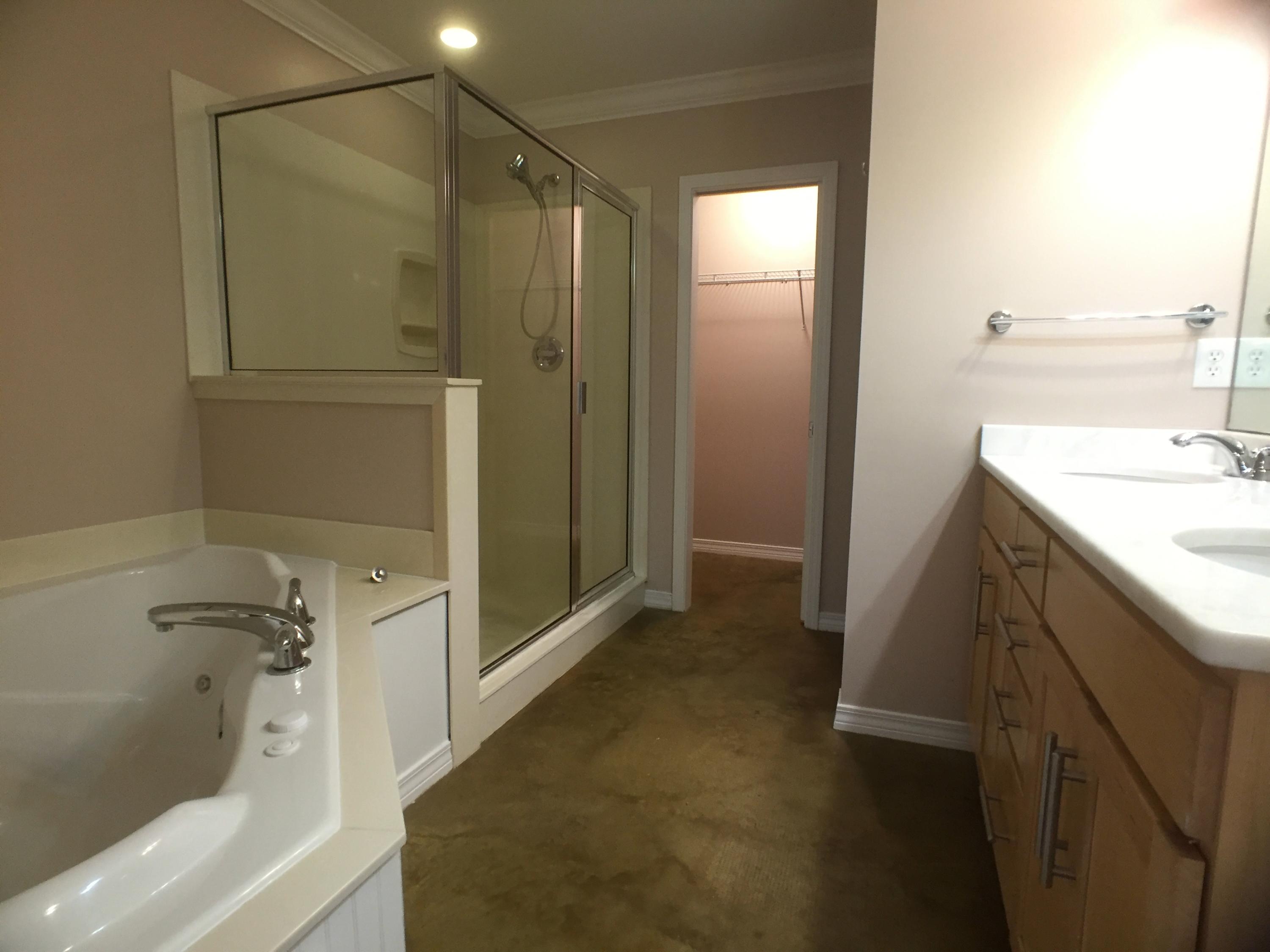 TOWN OF SANTA ROSA - Residential Lease