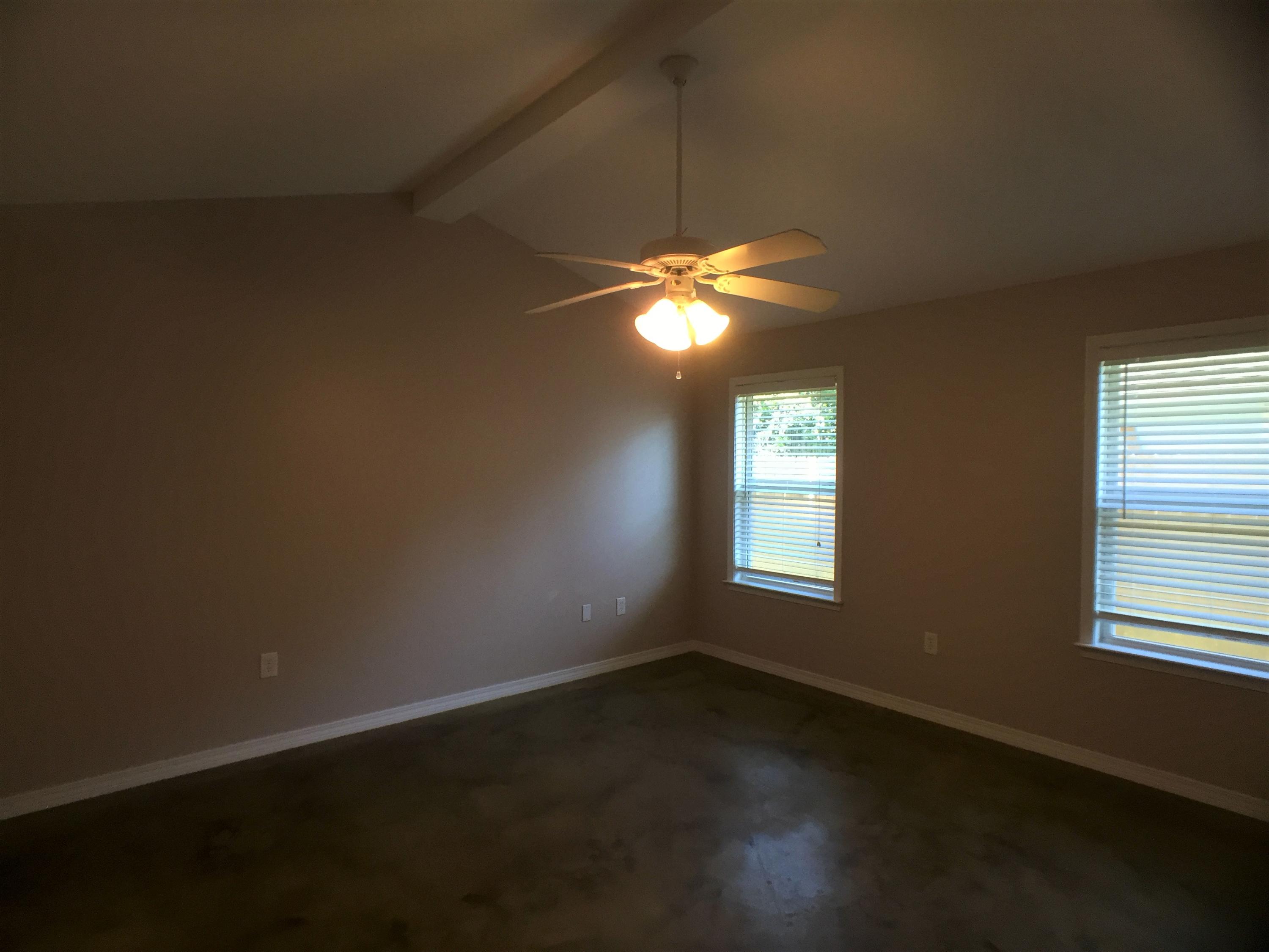 TOWN OF SANTA ROSA - Residential Lease