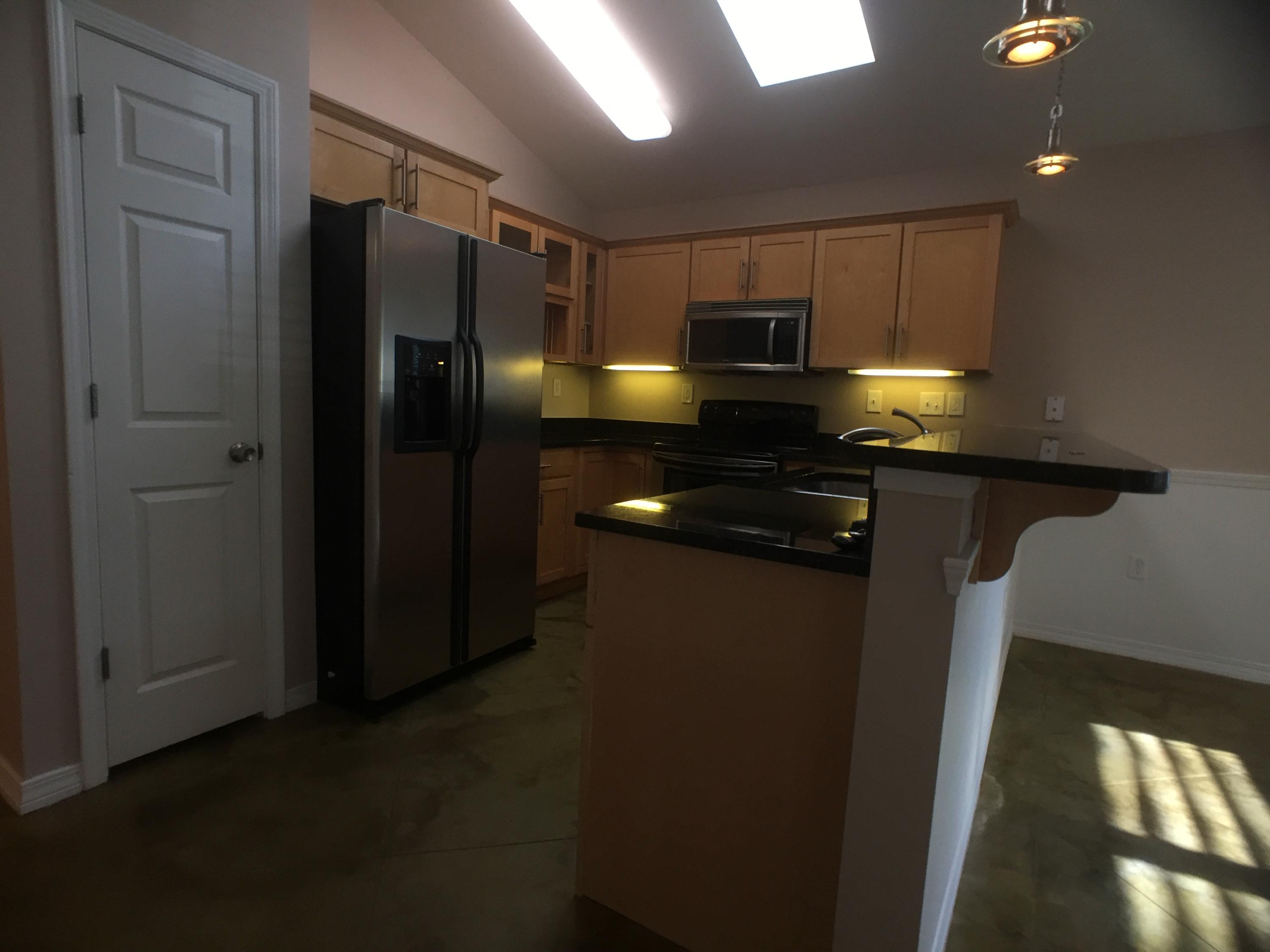 TOWN OF SANTA ROSA - Residential Lease