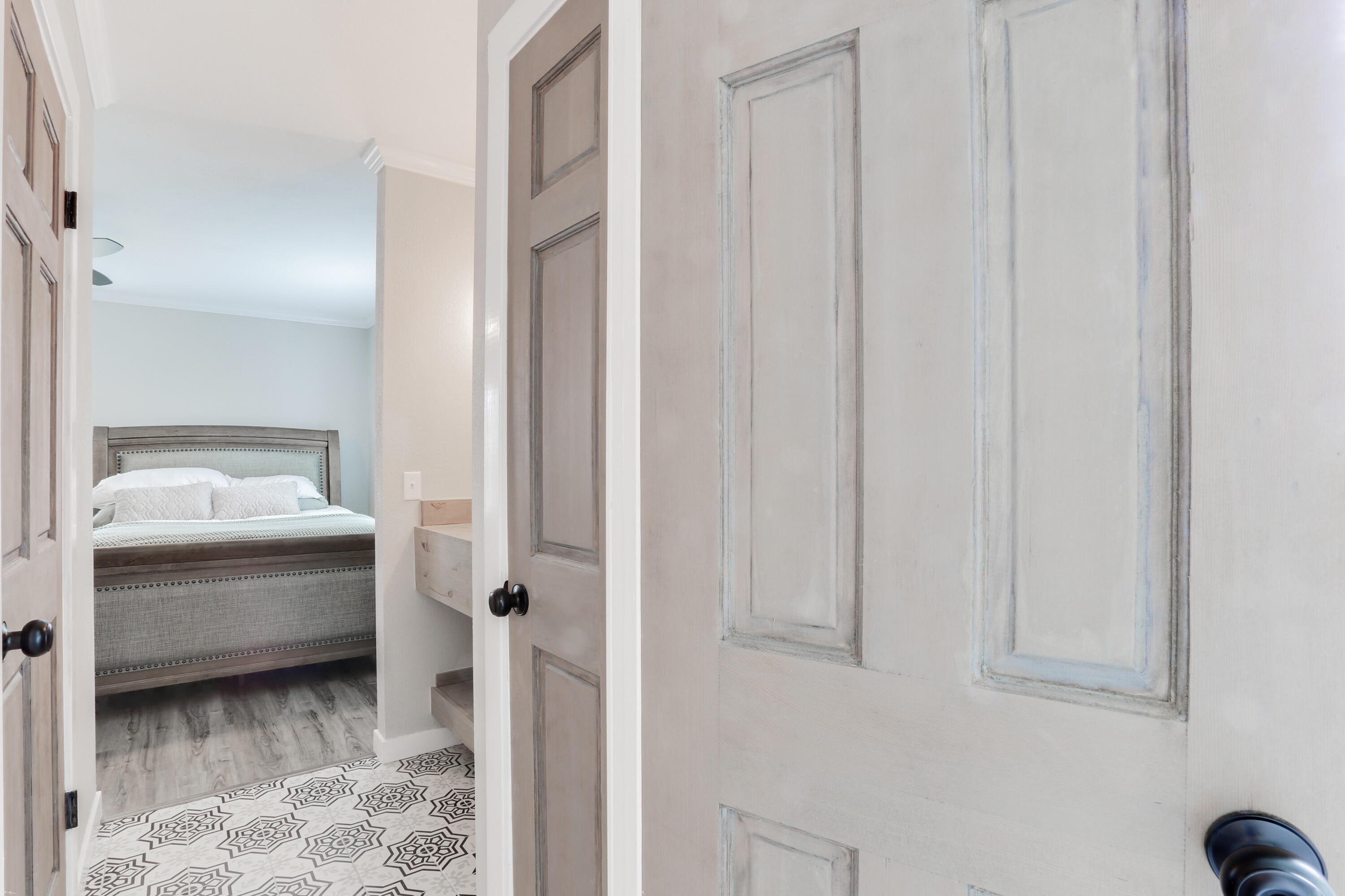 LAKE LORRAINE ESTATES - Residential