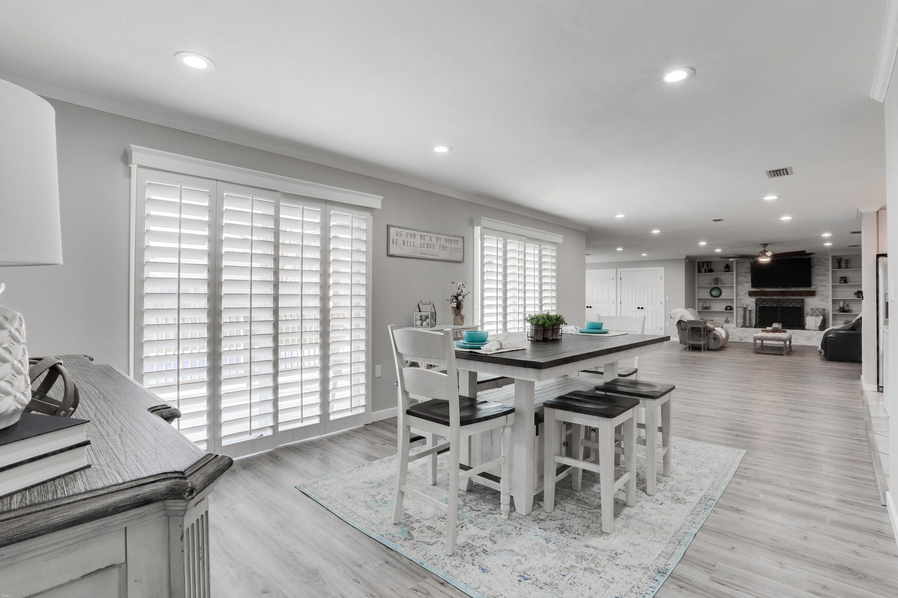 LAKE LORRAINE ESTATES - Residential