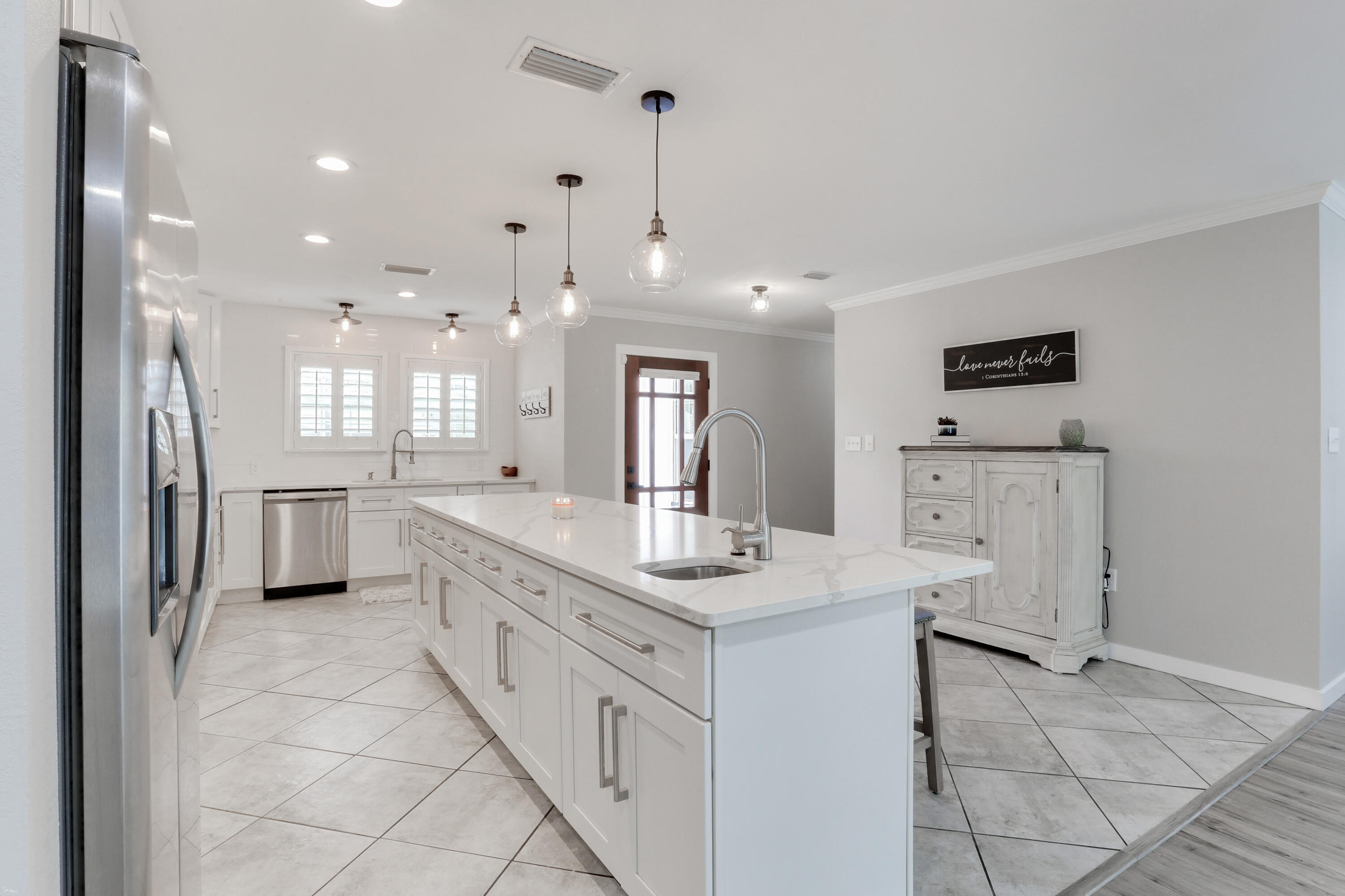 LAKE LORRAINE ESTATES - Residential