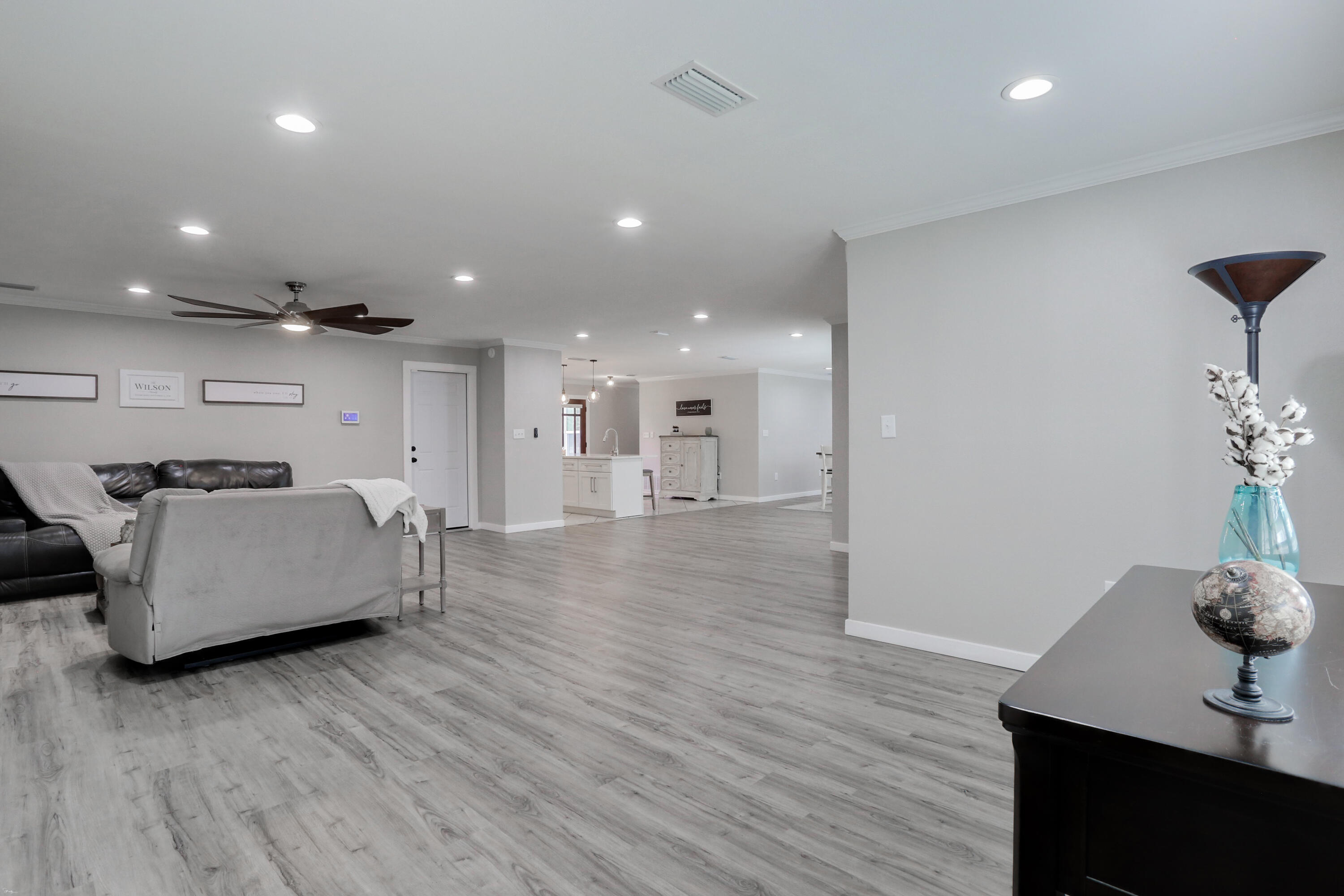 LAKE LORRAINE ESTATES - Residential