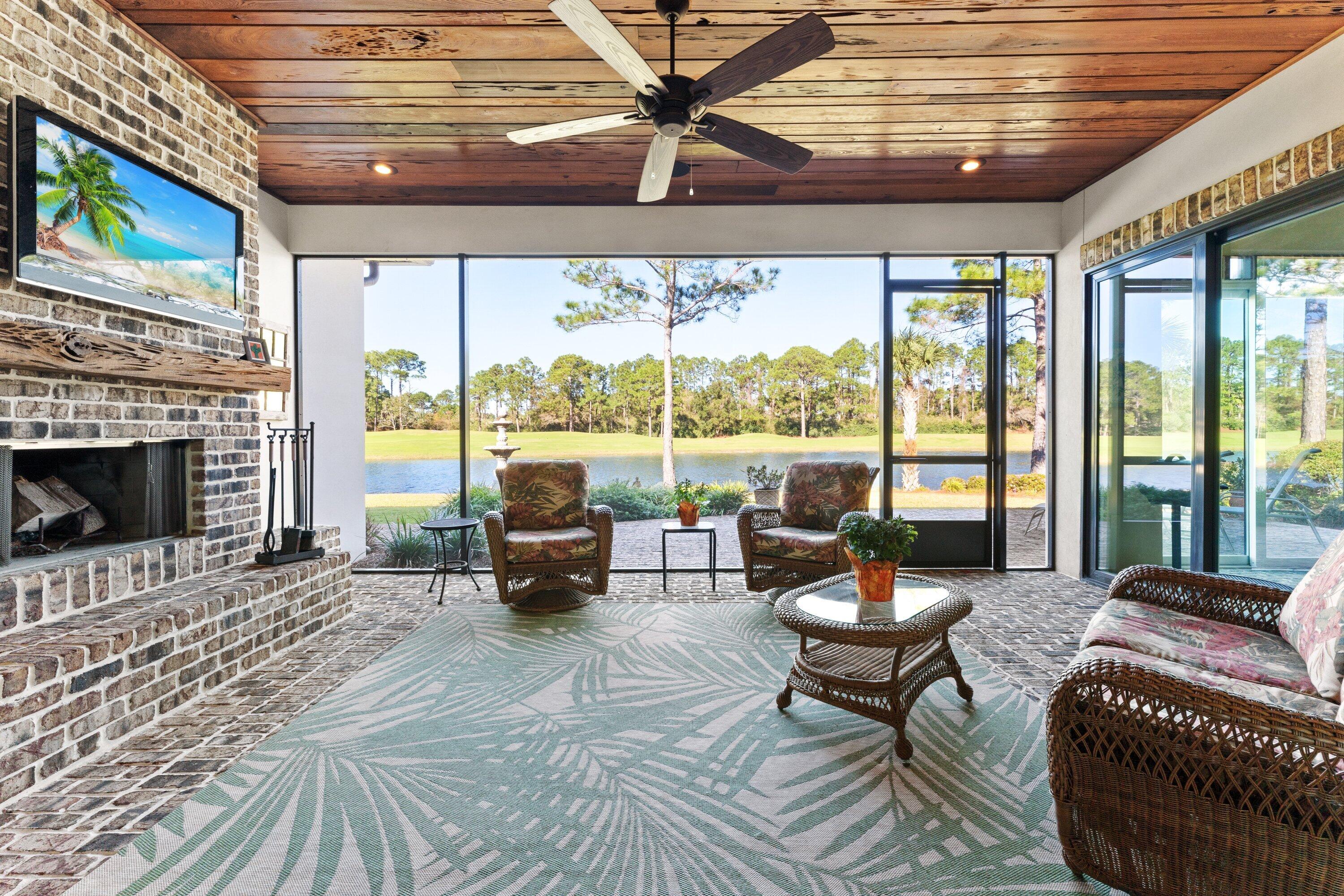 BURNT PINE - Residential