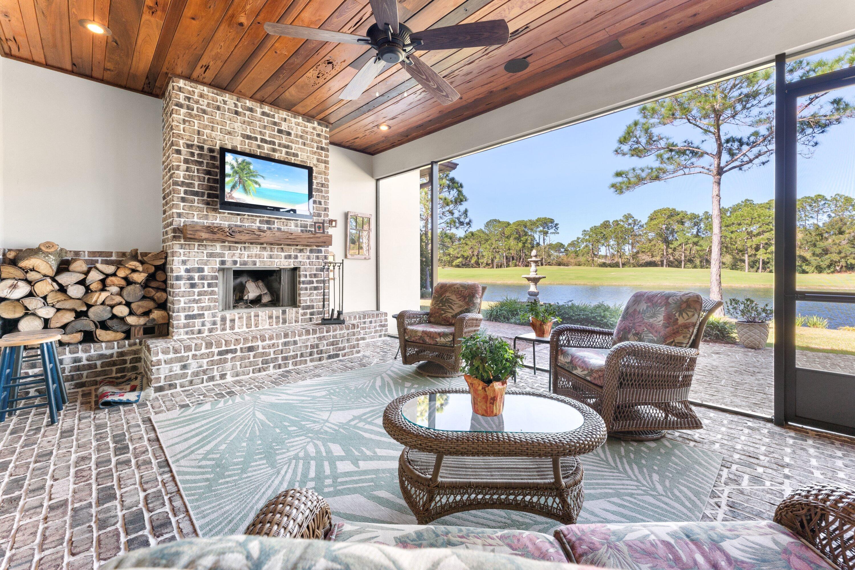 BURNT PINE - Residential
