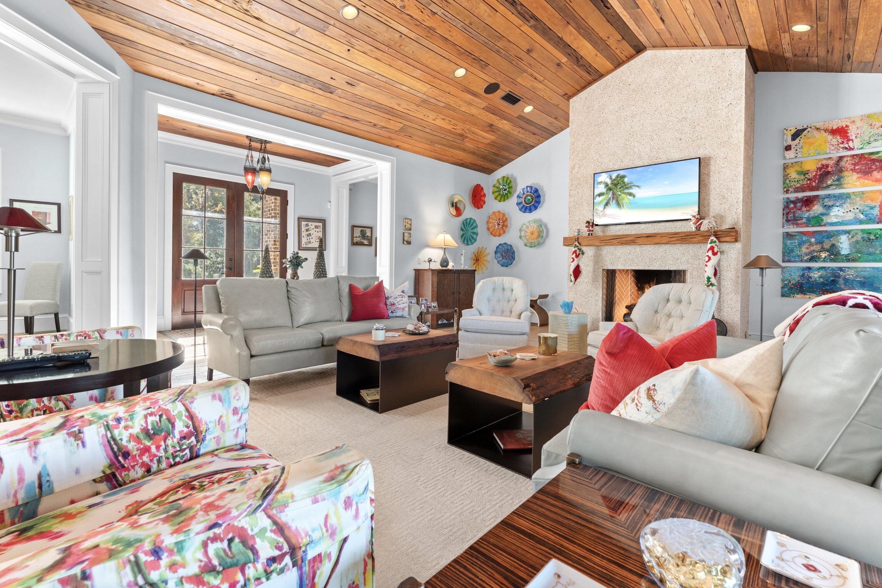 BURNT PINE - Residential