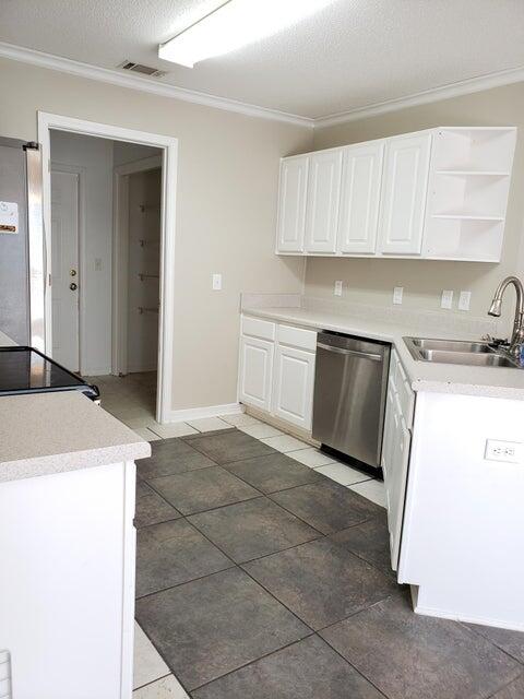 SHALIMAR COTTAGES - Residential Lease