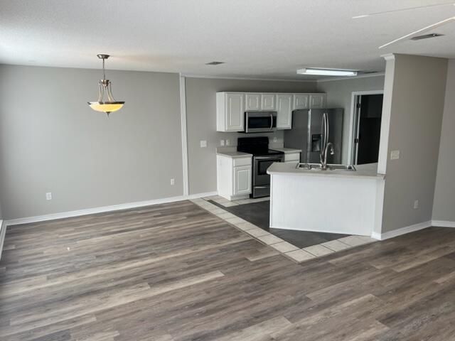 SHALIMAR COTTAGES - Residential Lease