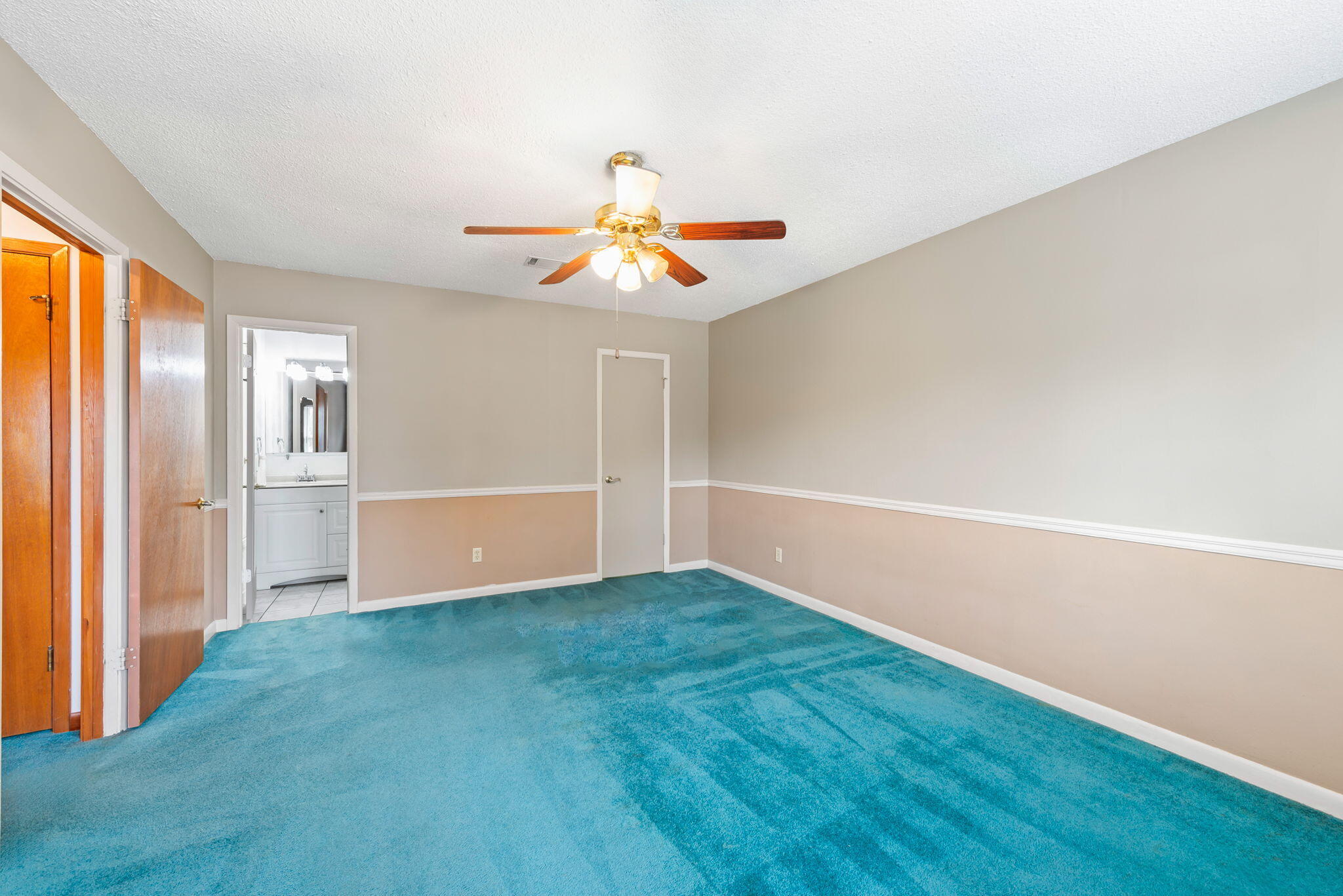 SEABREEZE VILLAS - Residential