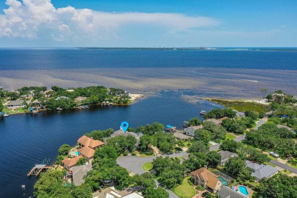 LAKE POINTE - Residential