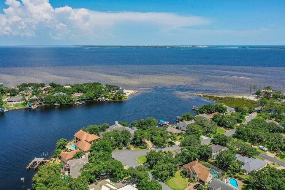 LAKE POINTE - Residential