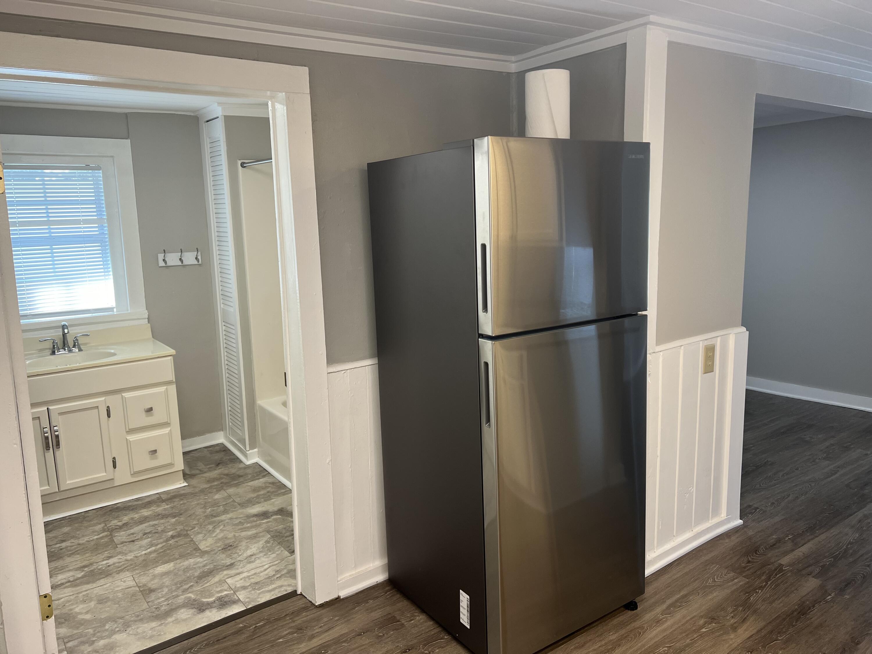 OAK PARK - Residential Lease